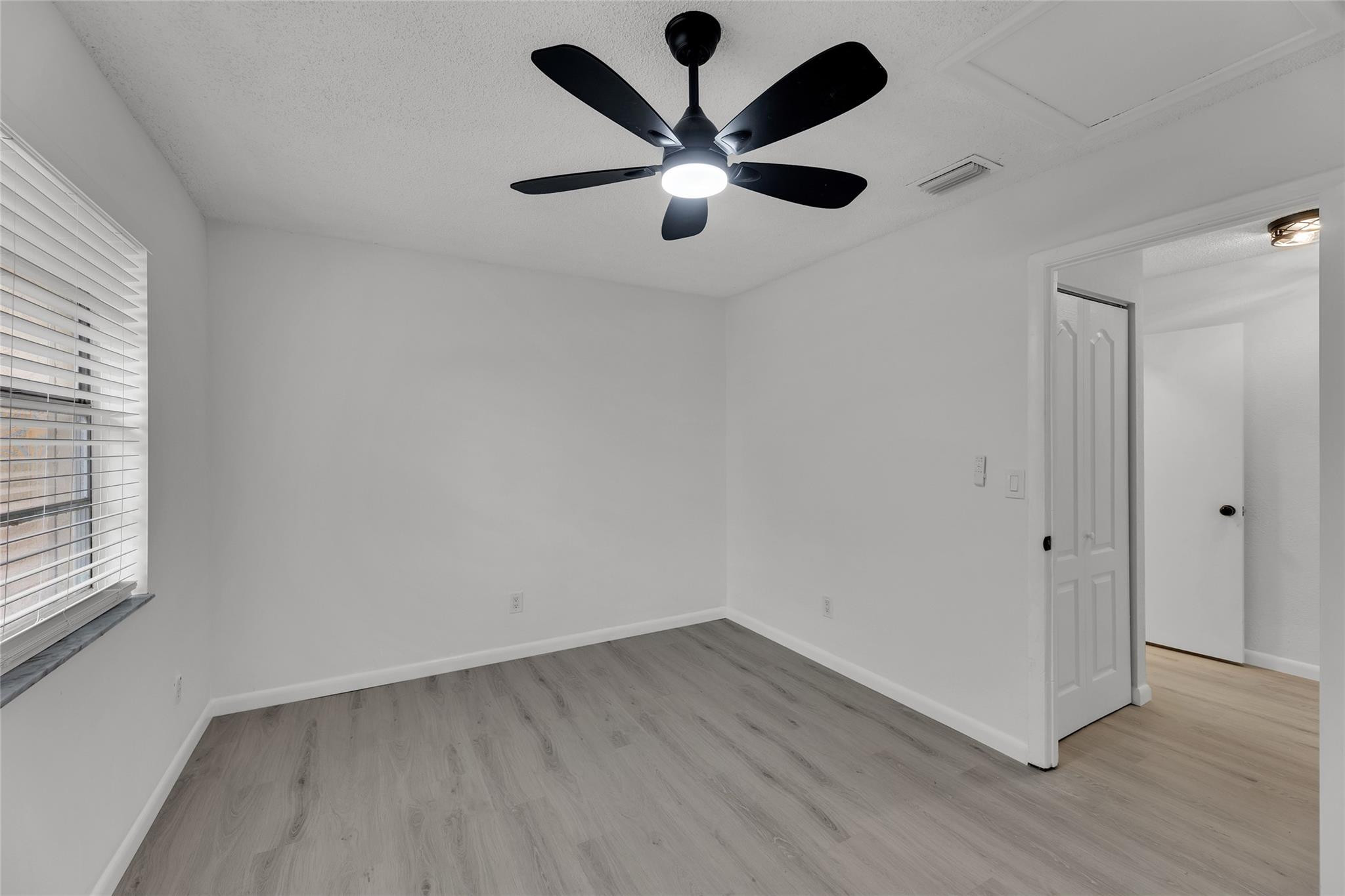 LAKEWOOD EAST SEC 1 - Residential