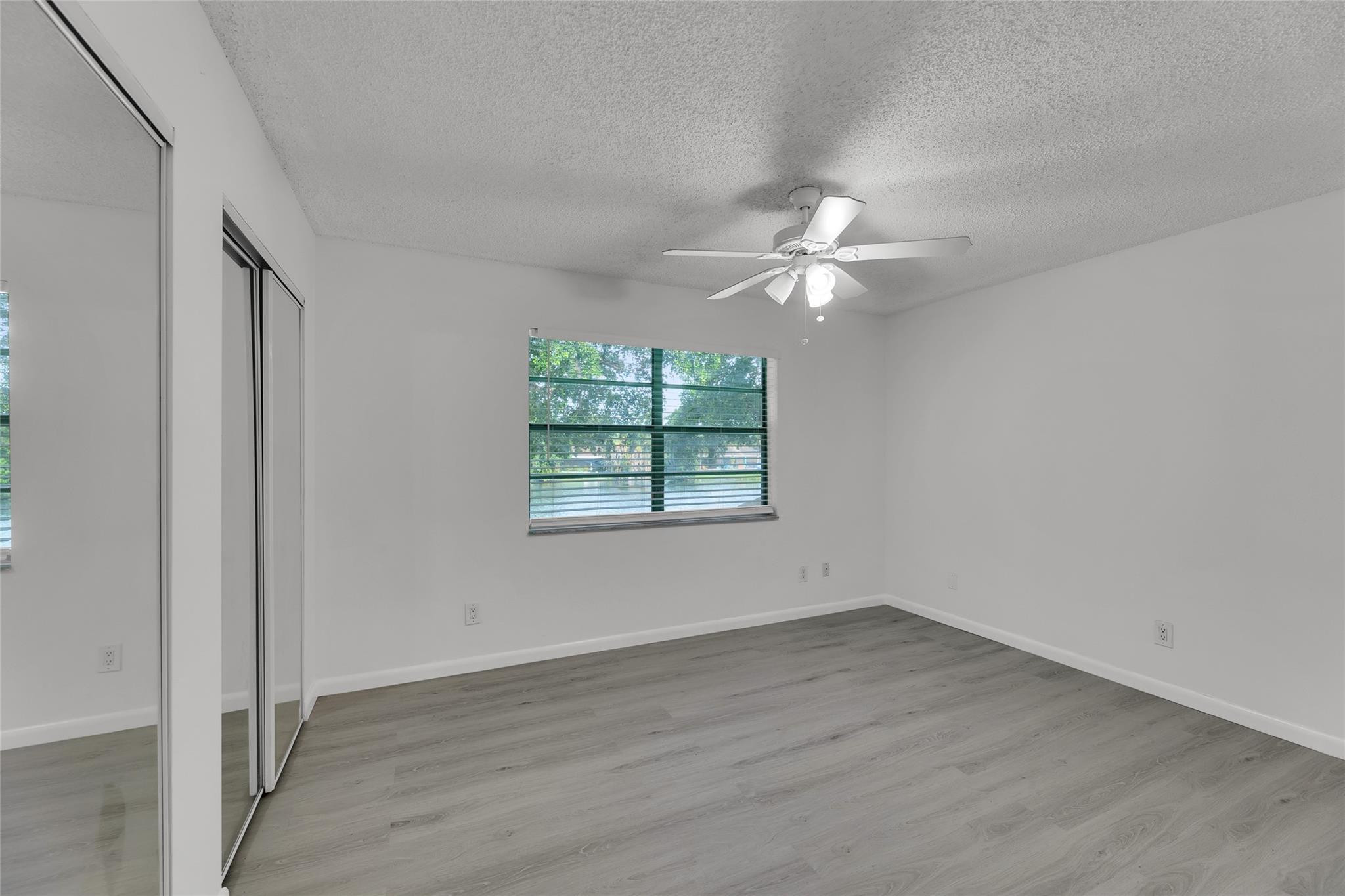 LAKEWOOD EAST SEC 1 - Residential