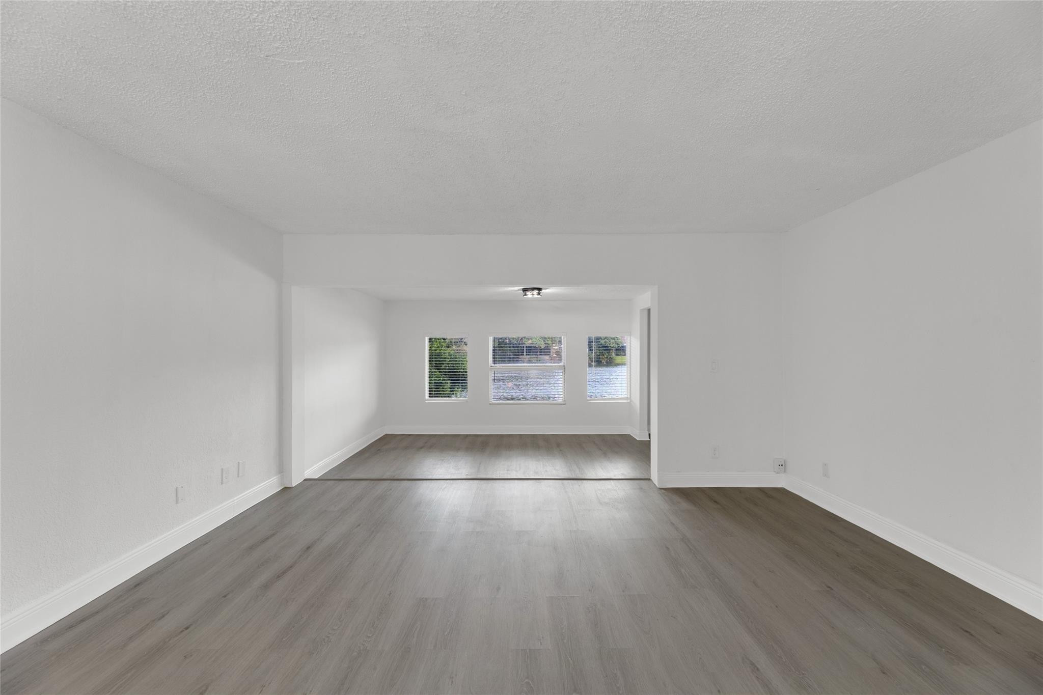 LAKEWOOD EAST SEC 1 - Residential