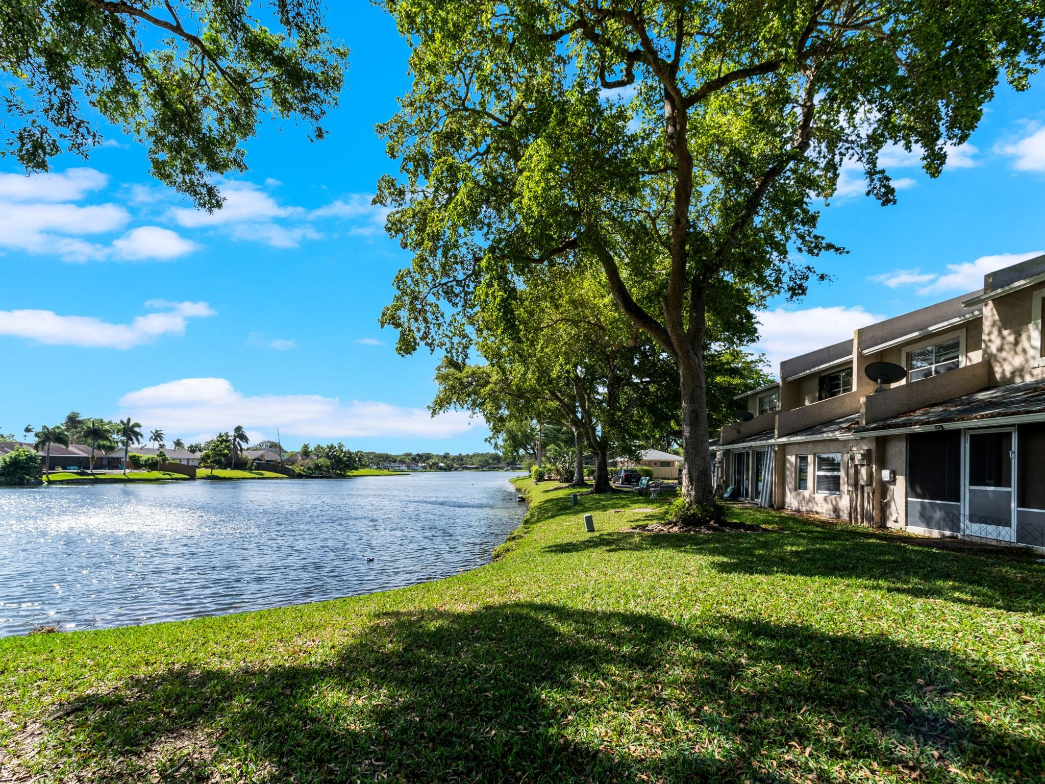 LAKEWOOD EAST SEC 1 - Residential