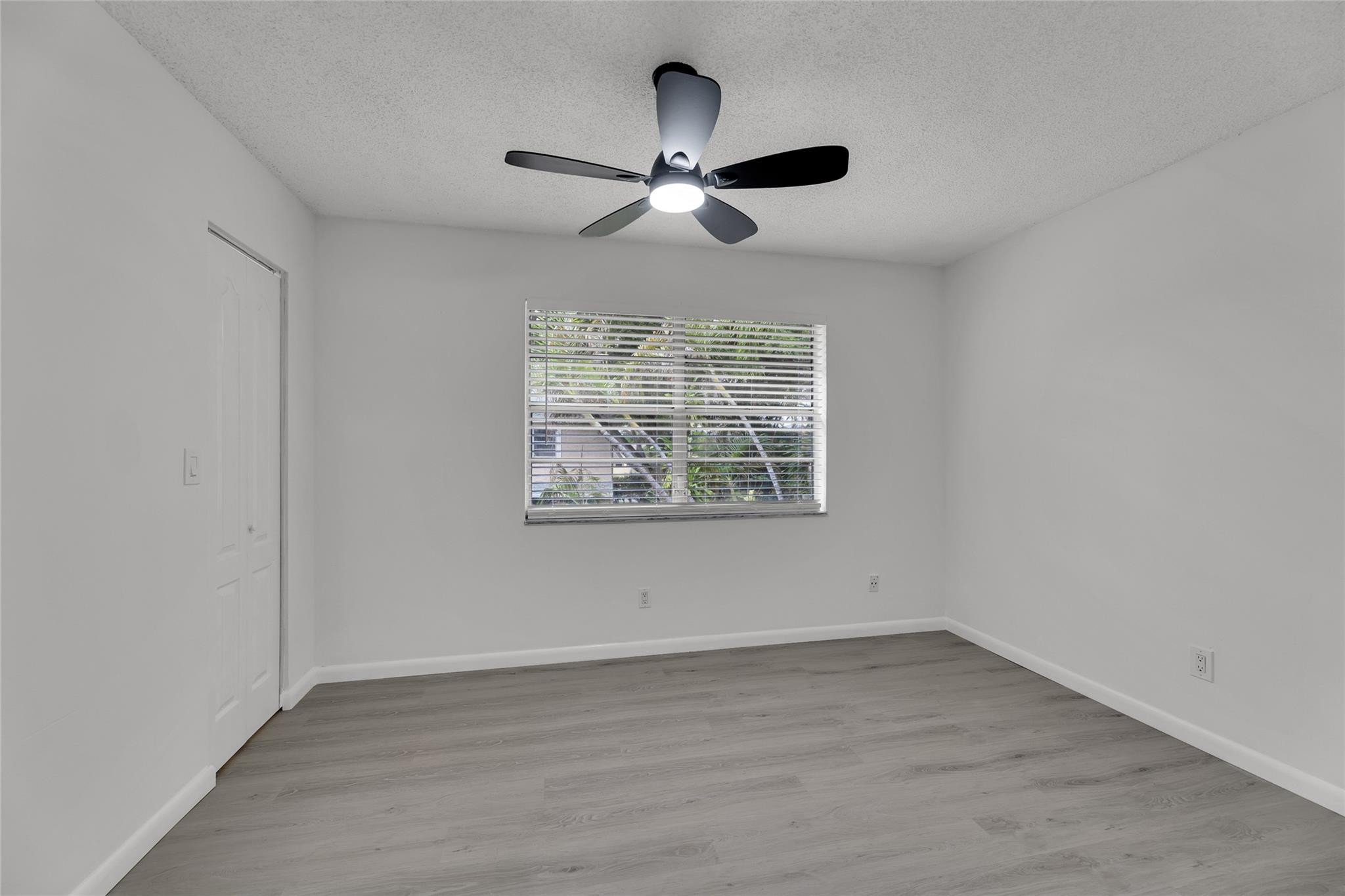 LAKEWOOD EAST SEC 1 - Residential