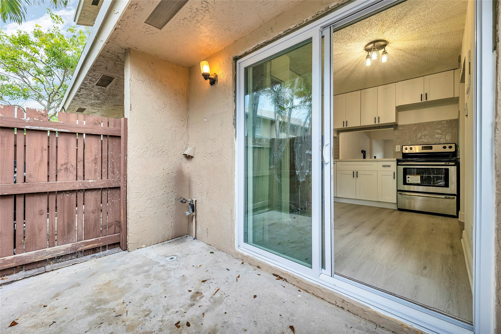 LAKEWOOD EAST SEC 1 - Residential