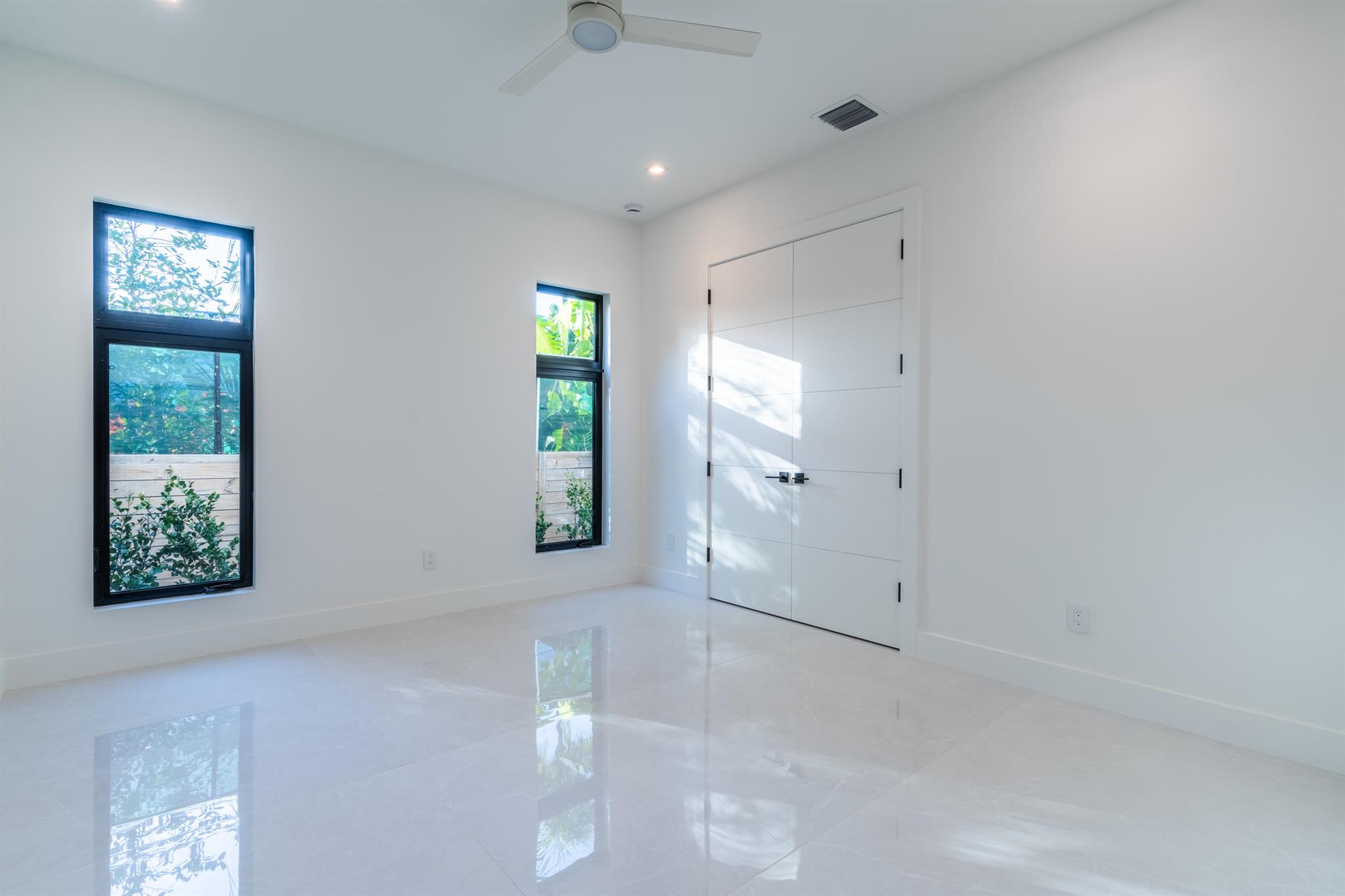 NORTH SHORE TERRACE PL 2 - Residential