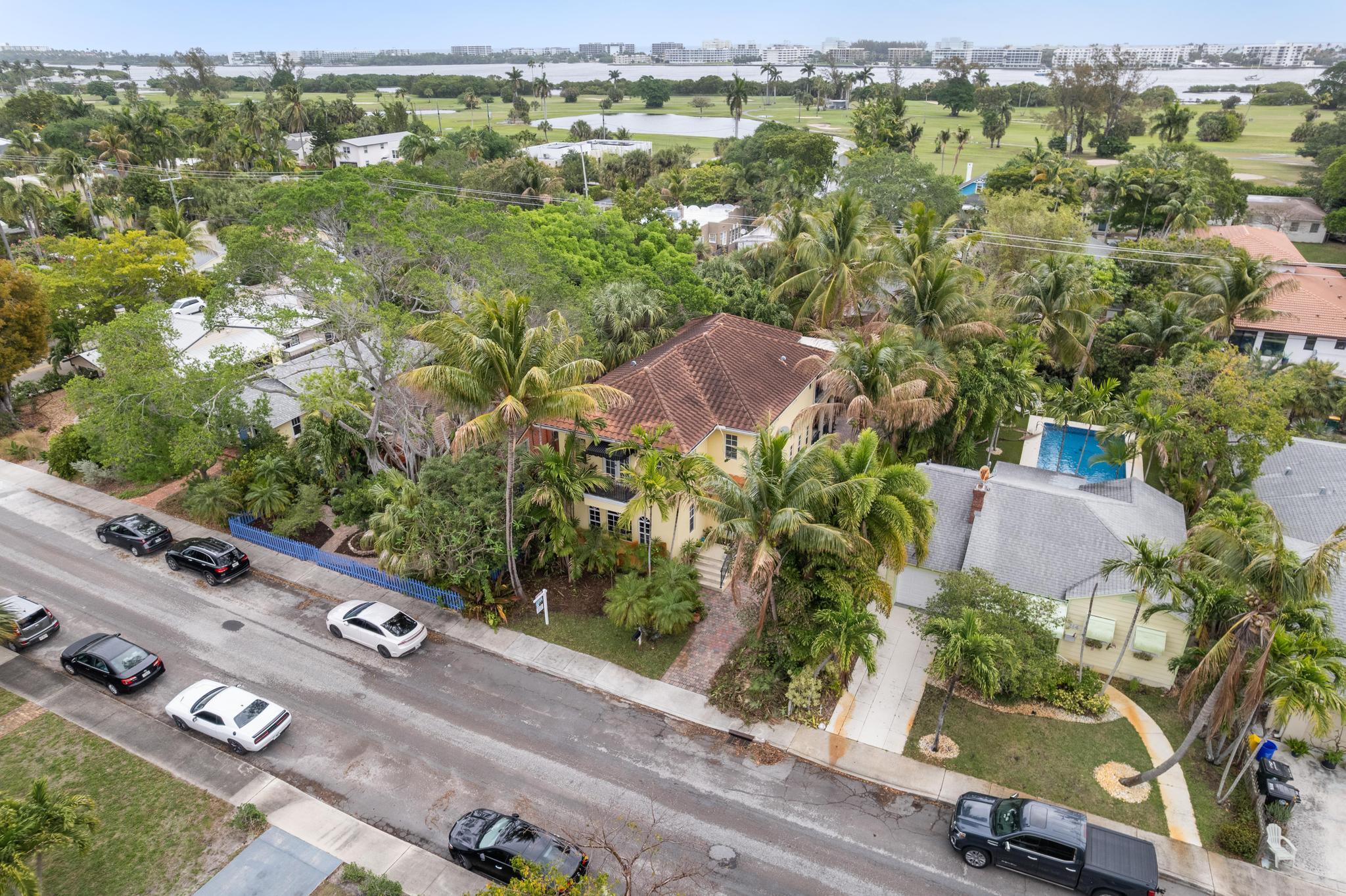 LAKE WORTH TOWN OF - Residential