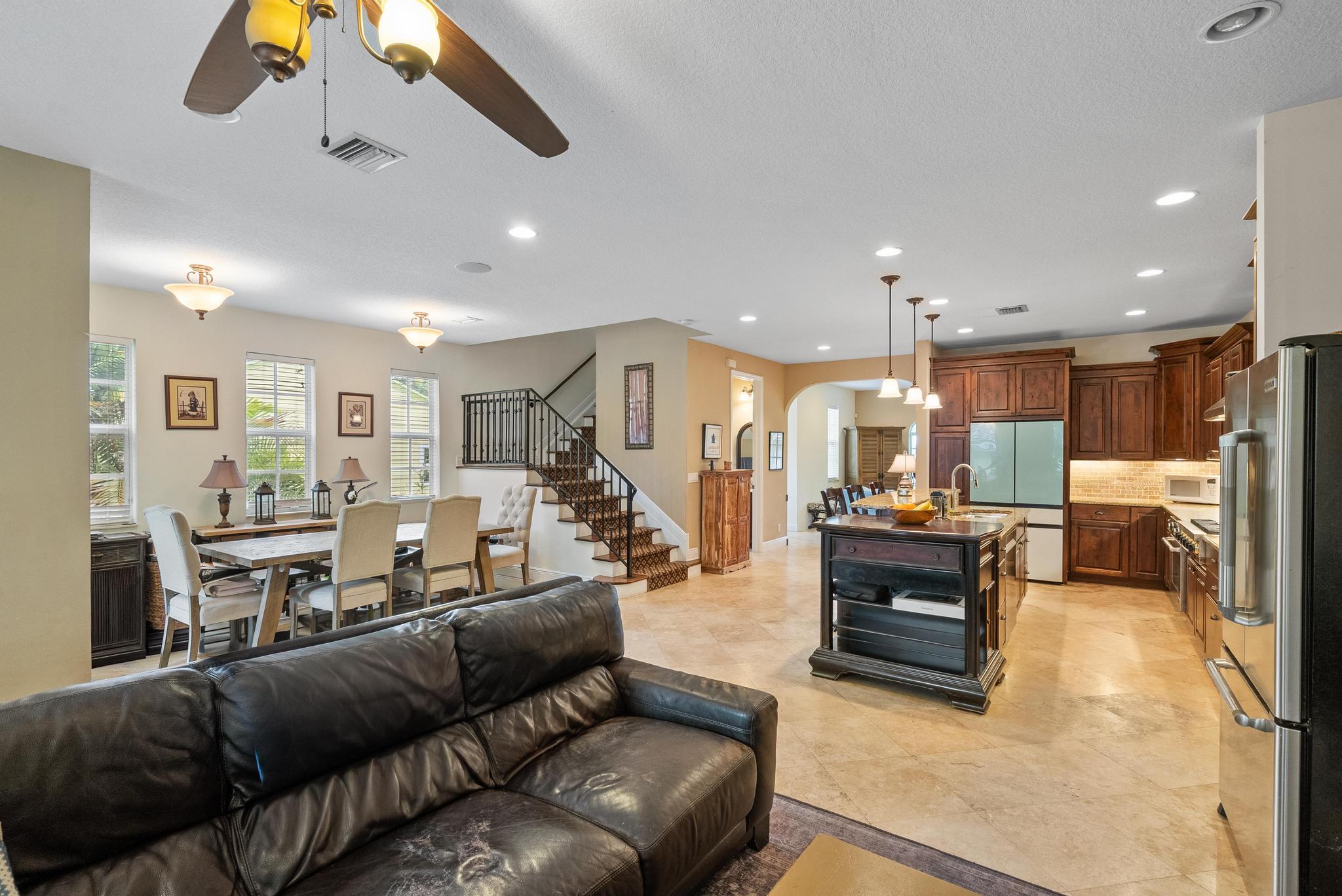 LAKE WORTH TOWN OF - Residential