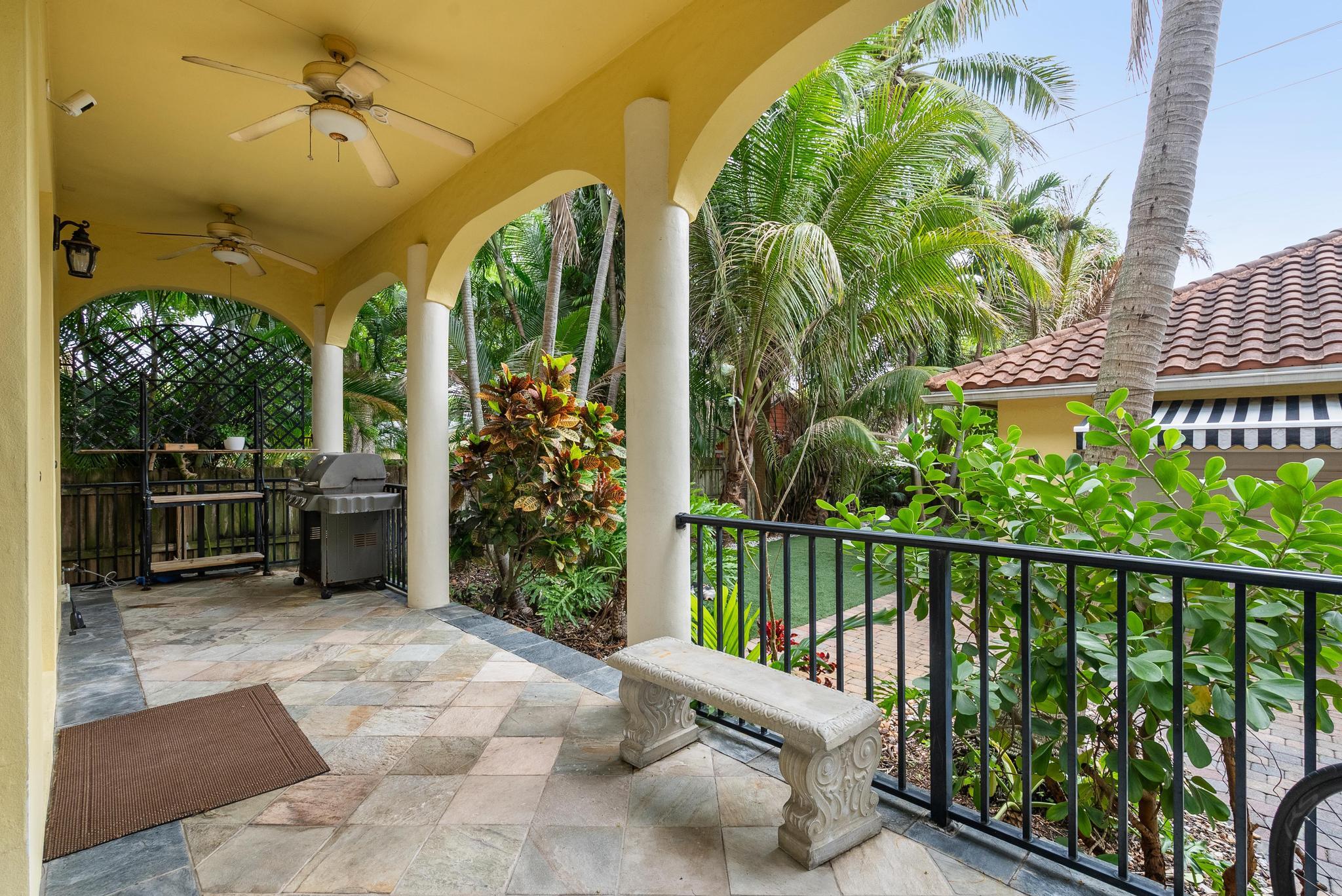 LAKE WORTH TOWN OF - Residential