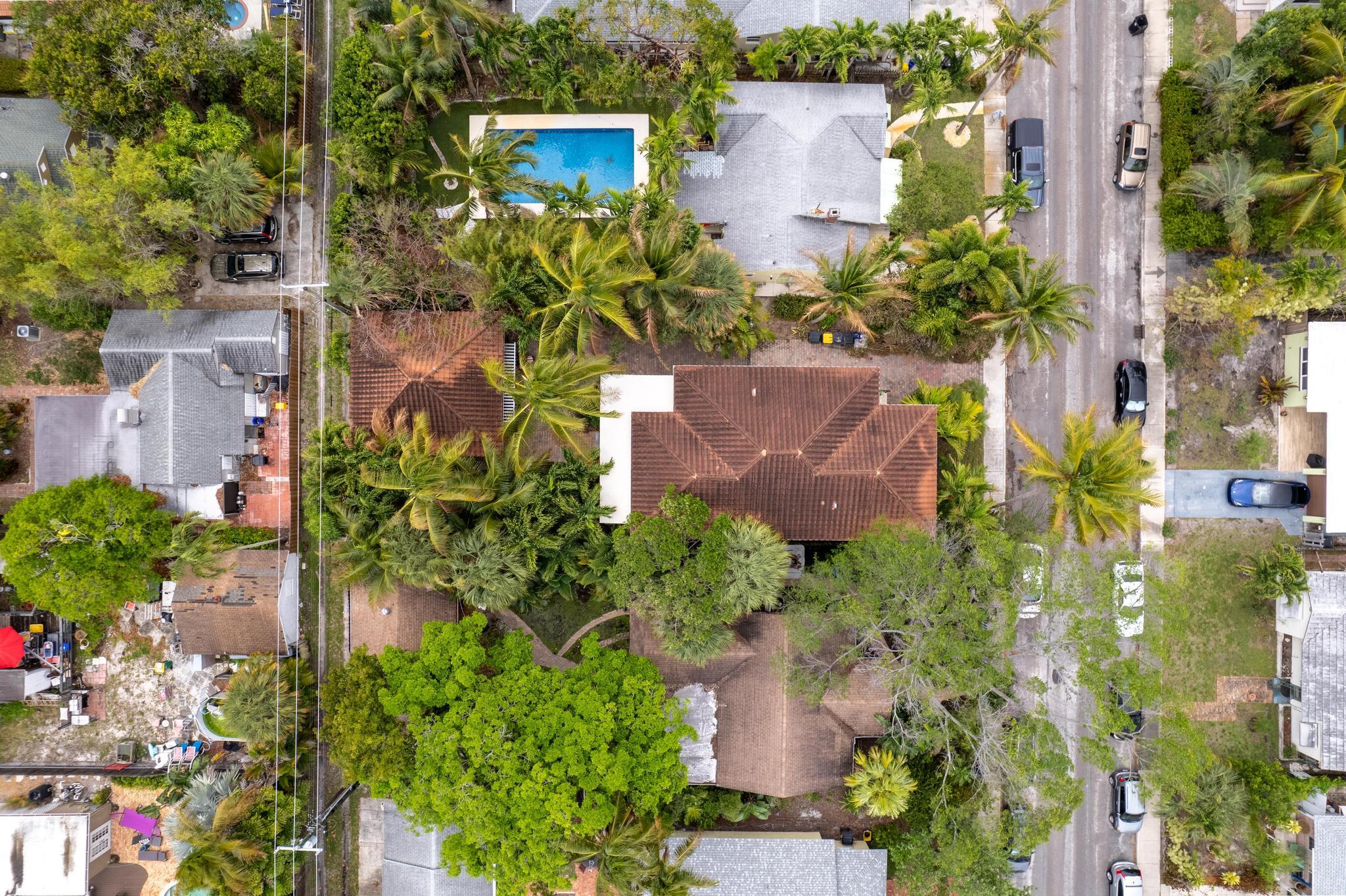 LAKE WORTH TOWN OF - Residential