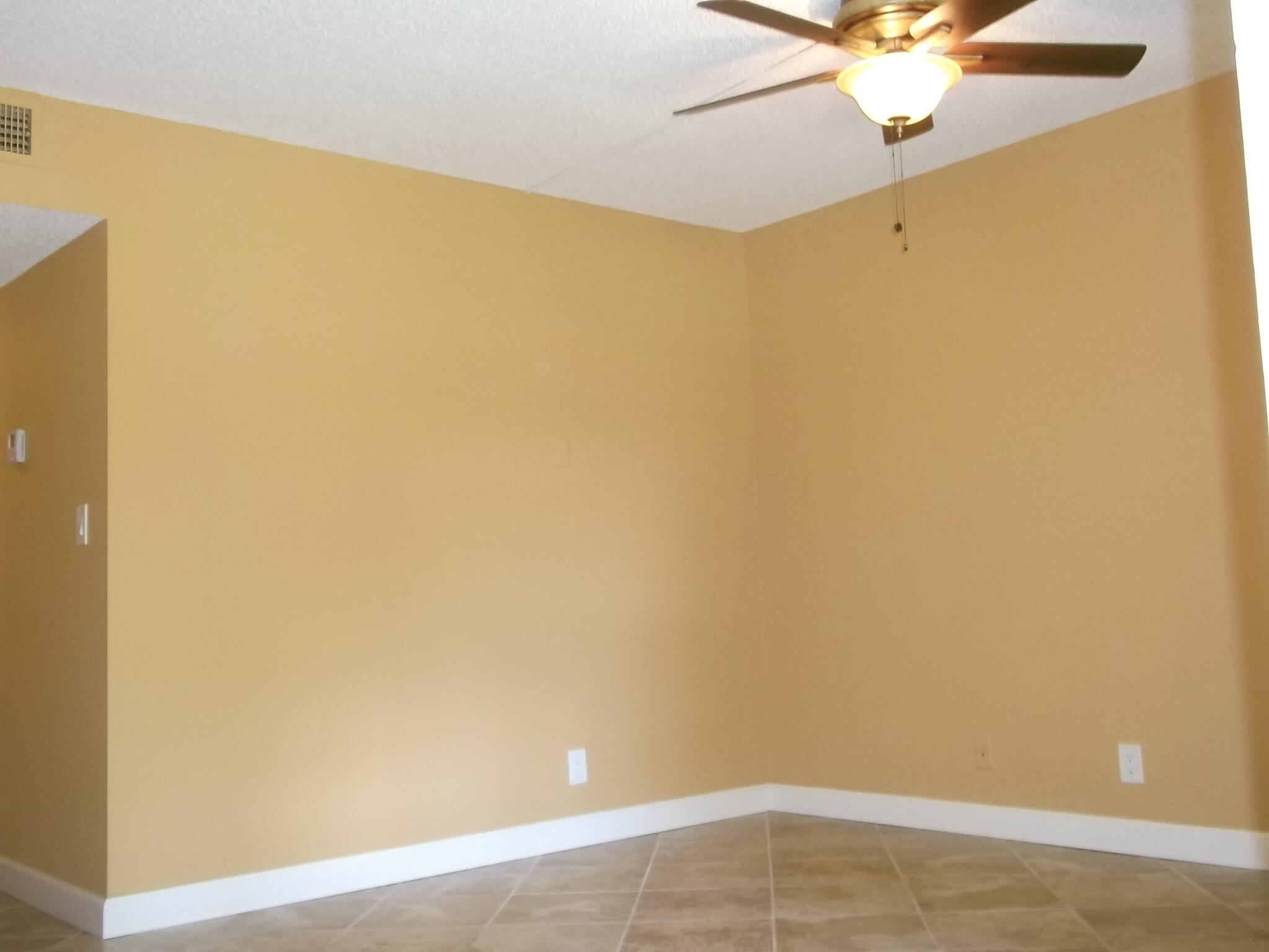 VISTA GARDENS I CONDO - Residential Lease