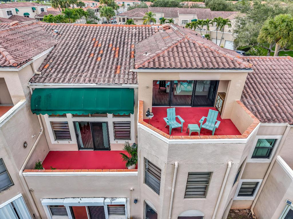 VILLA SONRISA CONDO - Residential