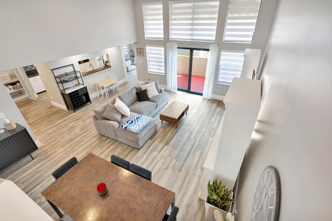 VILLA SONRISA CONDO - Residential