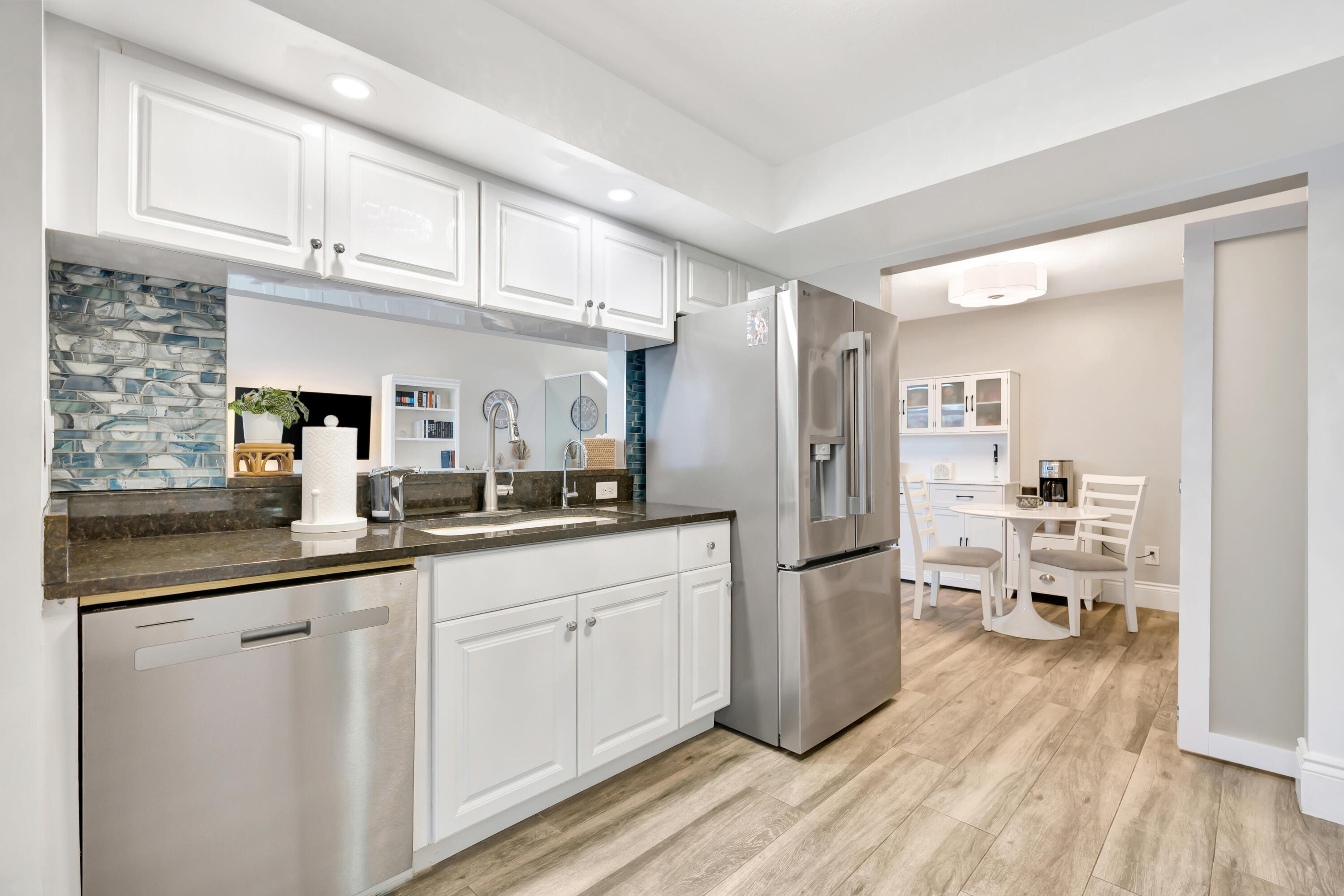 VILLA SONRISA CONDO - Residential