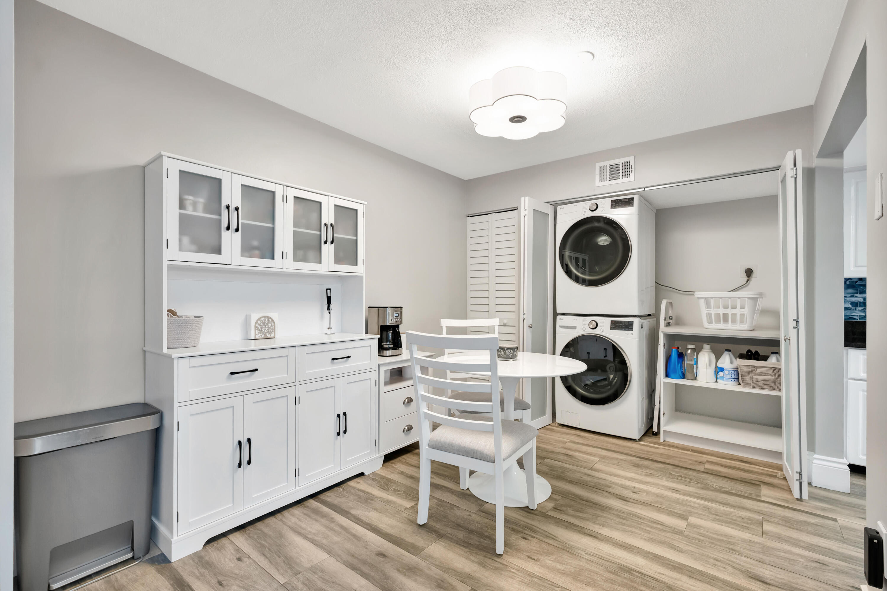 VILLA SONRISA CONDO - Residential