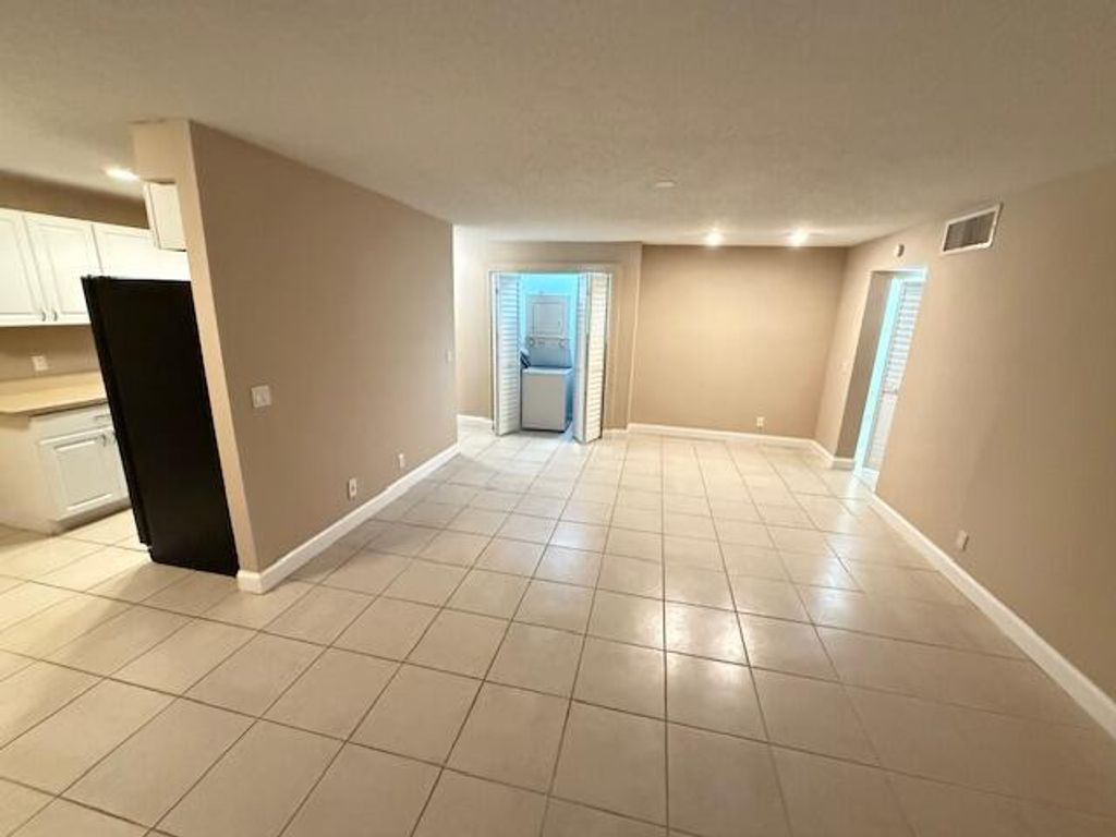 Photo of 150 Pineview Road #E3, Jupiter, FL 33469 (MLS # R11075613)