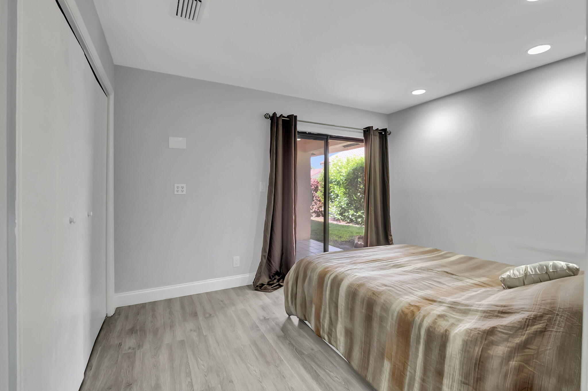 BOCA GREENS - Residential Lease