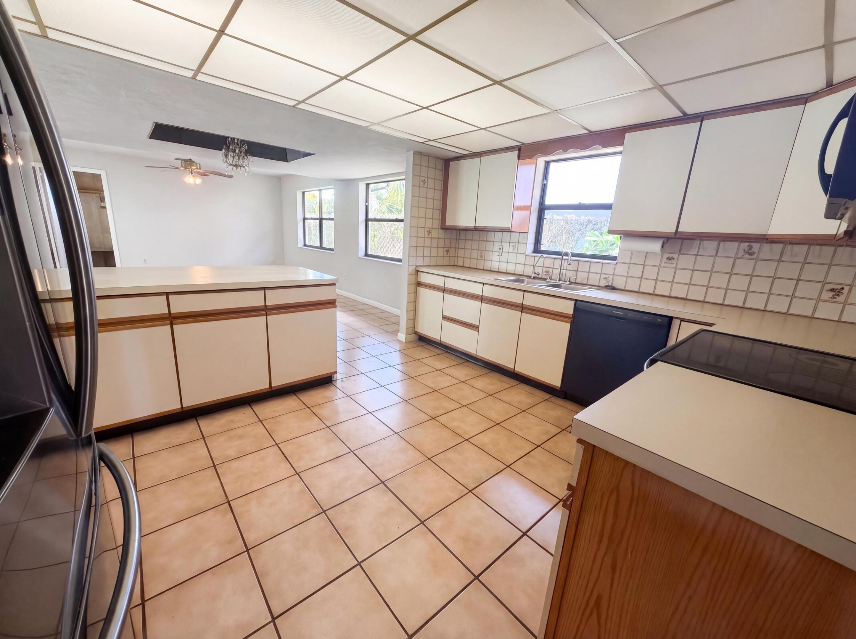THORBURY HEIGHTS - Residential