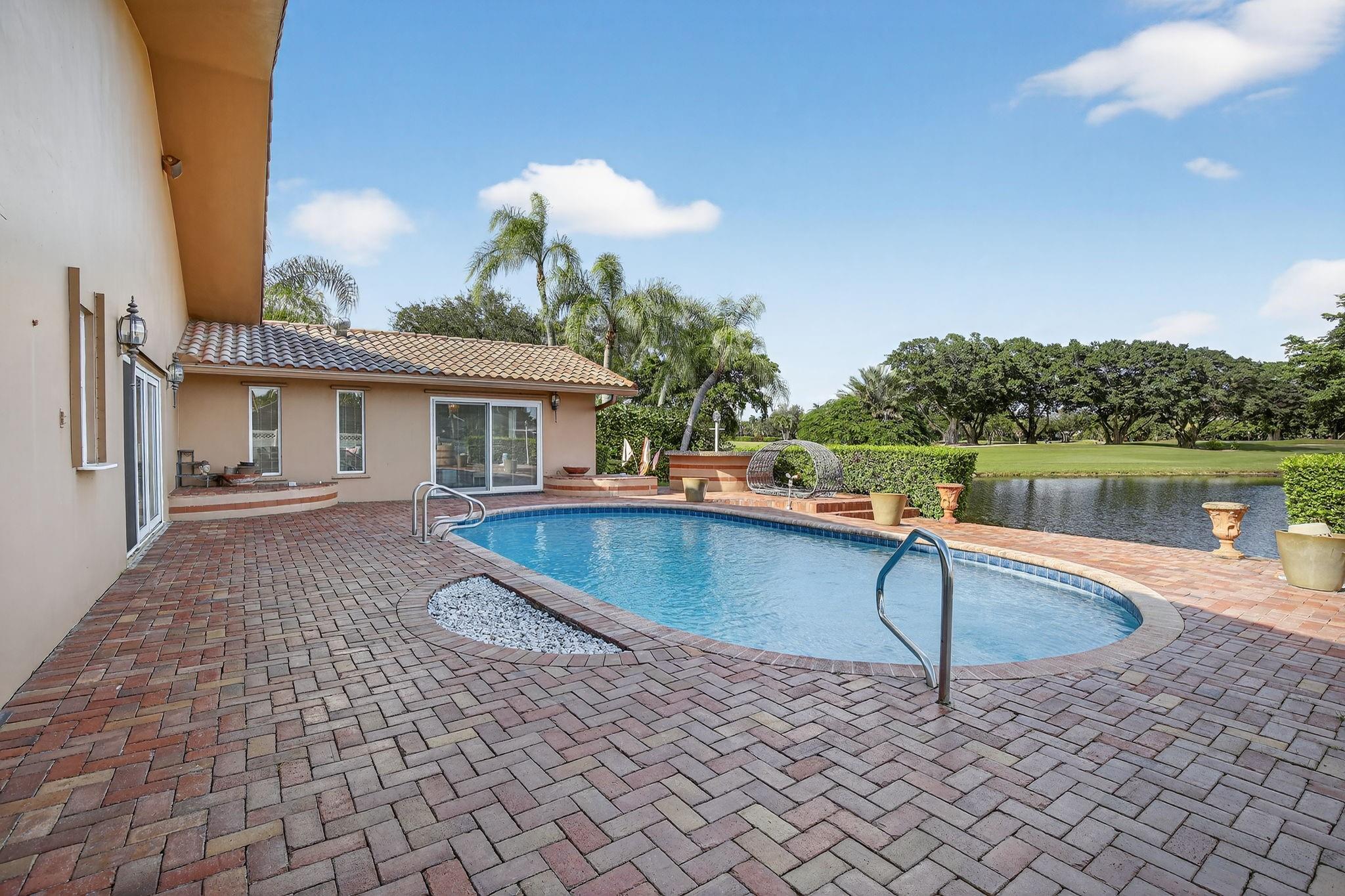JACARANDA COUNTRY CLUB WE - Residential