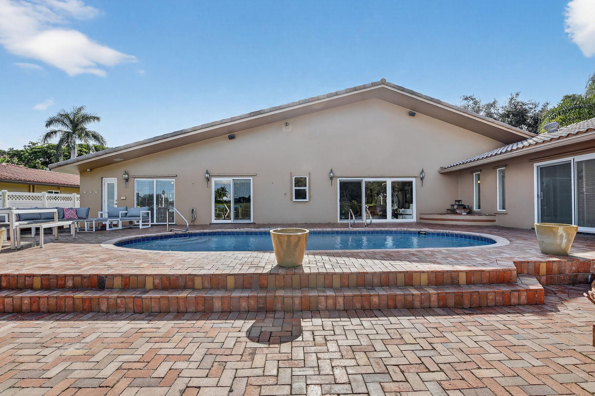 JACARANDA COUNTRY CLUB WE - Residential