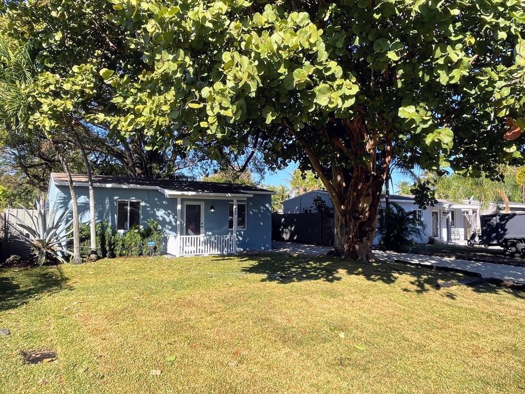 Photo of 1409 NW 5th Avenue, Fort Lauderdale, FL 33311 (MLS # F10550579)