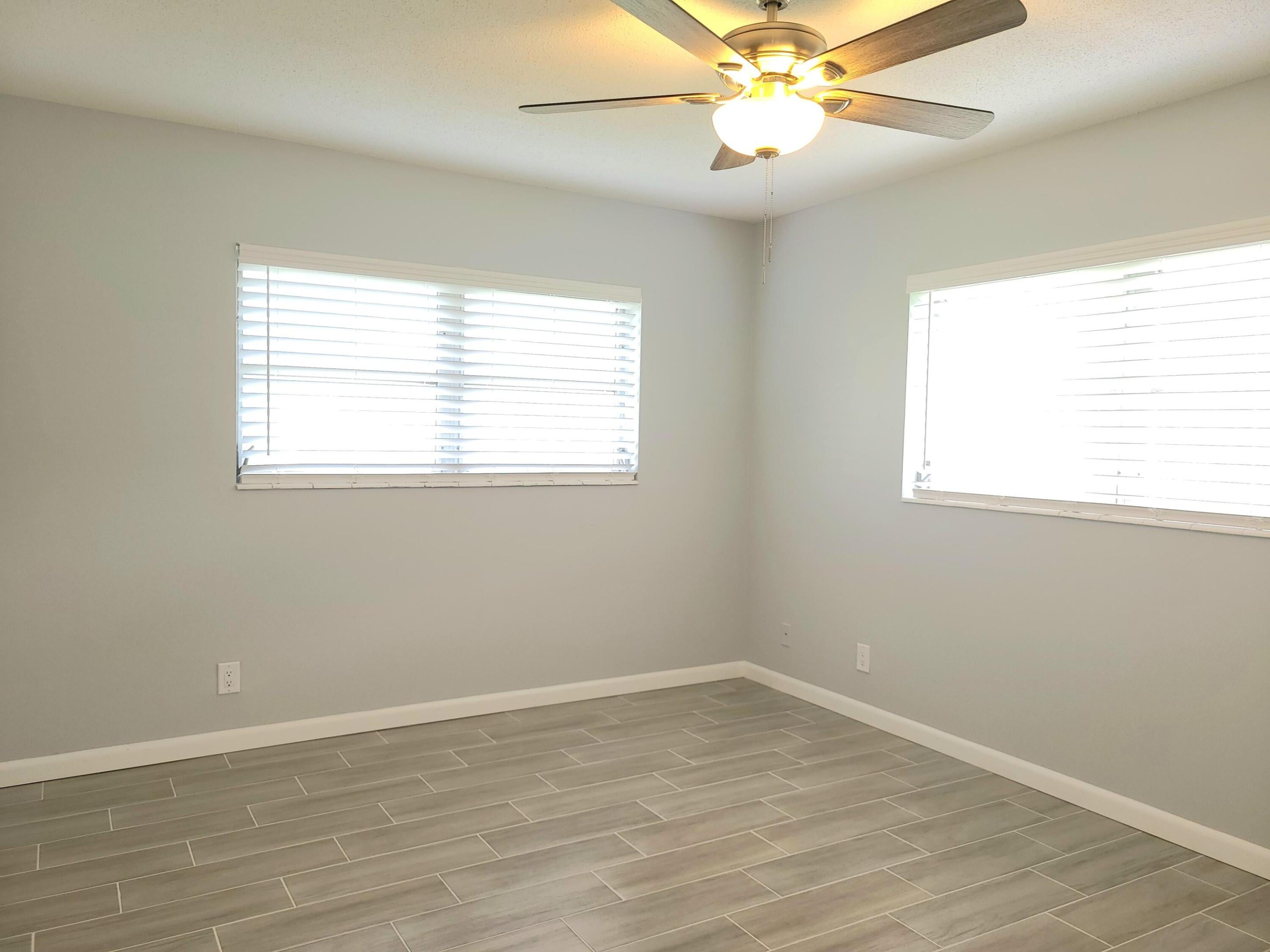414 PINE GLEN C-2