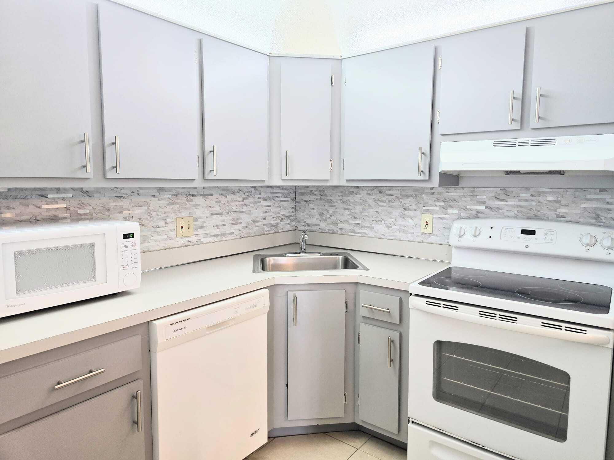 414 PINE GLEN C-2