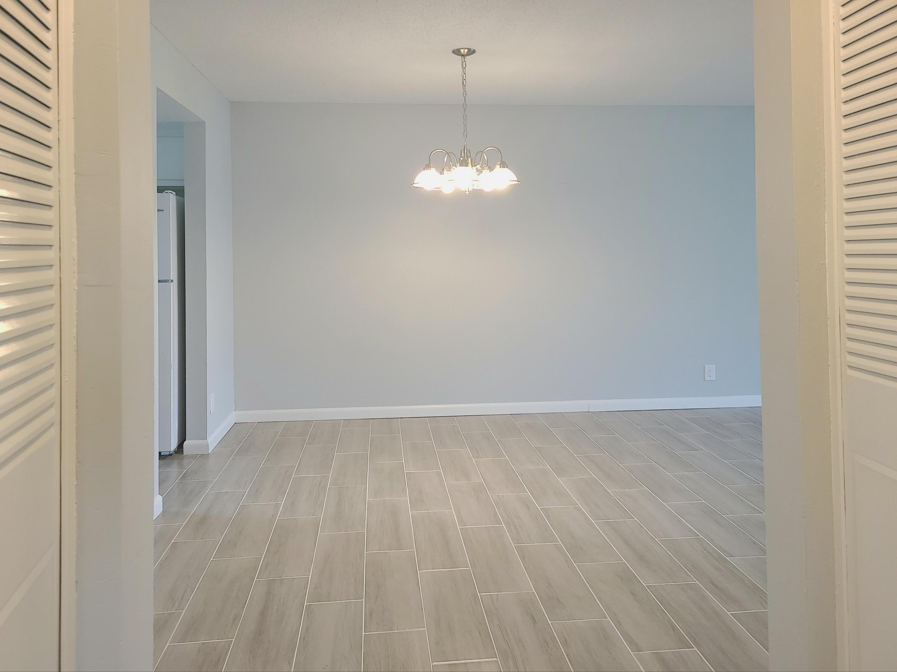 414 PINE GLEN C-2