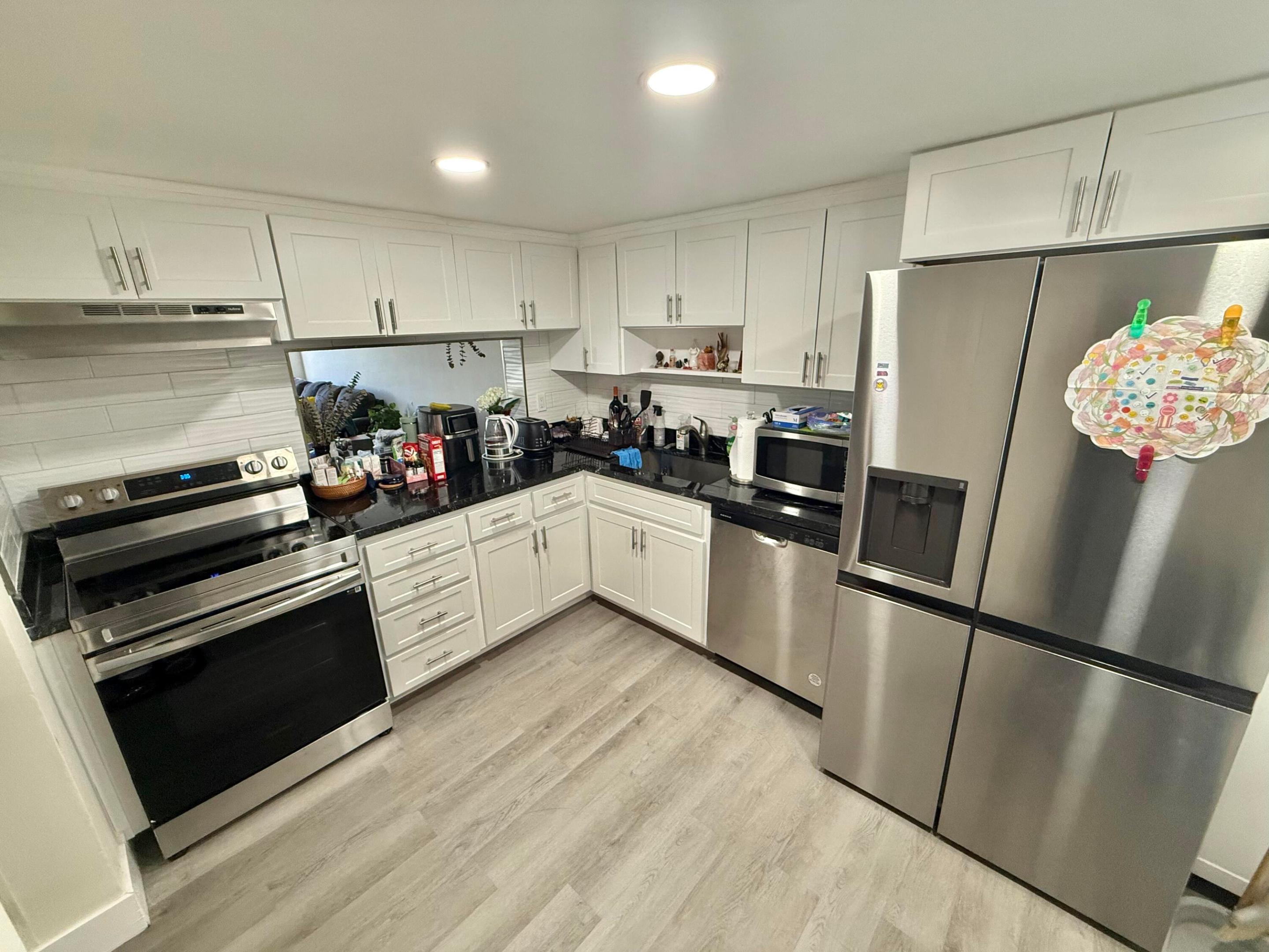 THIRD GULFSTREAM GARDEN - Residential Lease