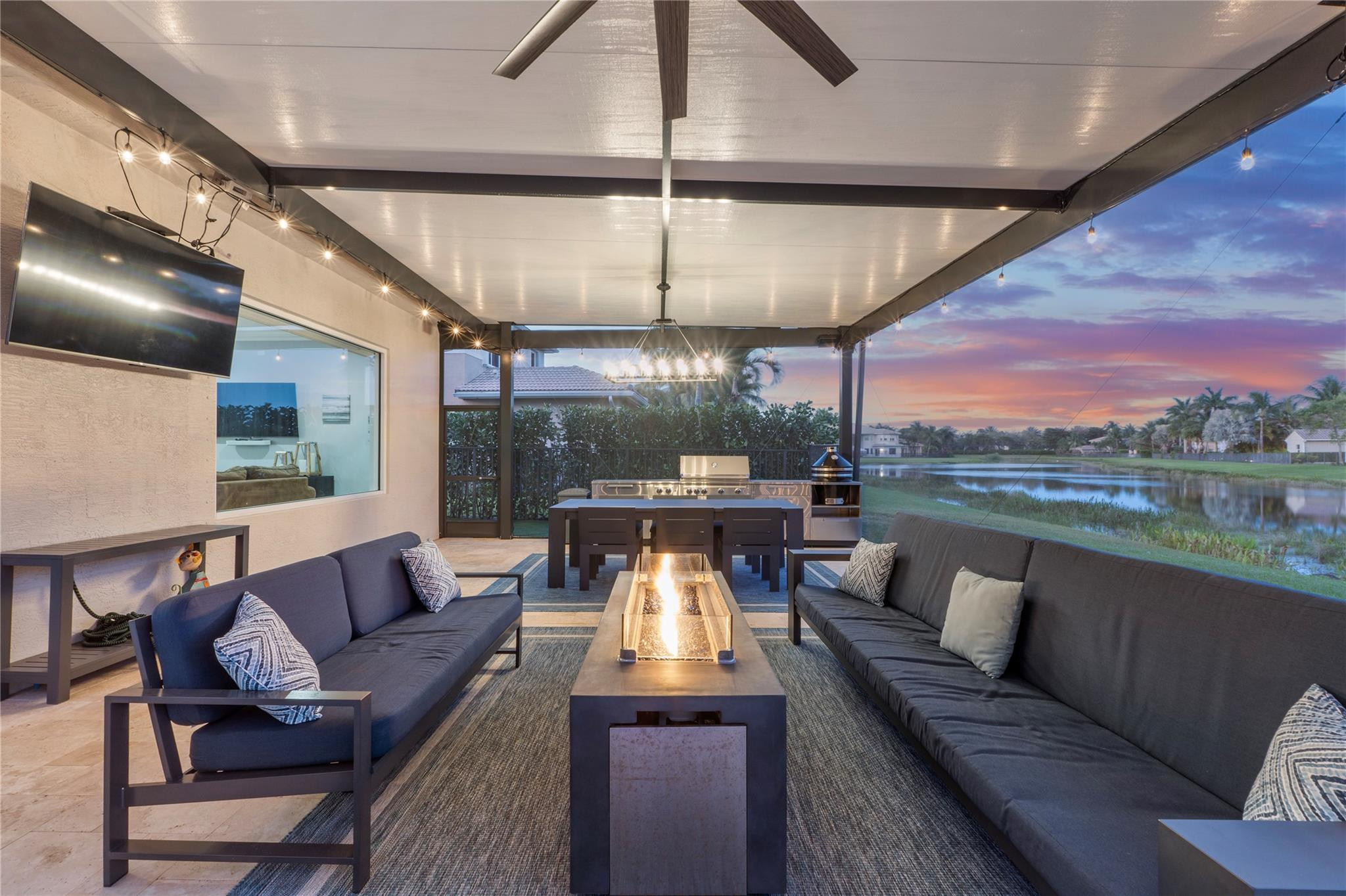 CANYON SPRINGS - Residential