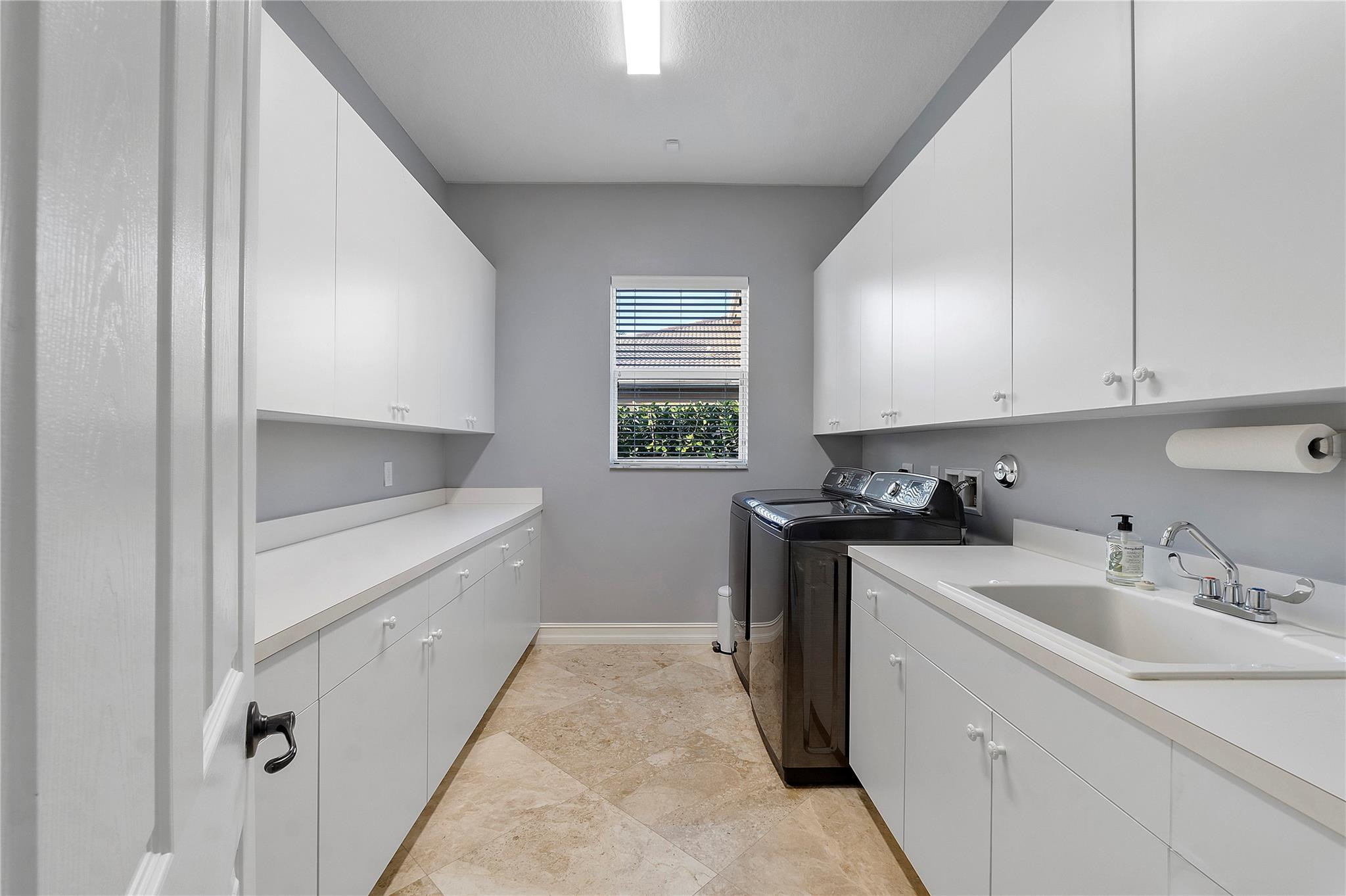 CANYON SPRINGS - Residential