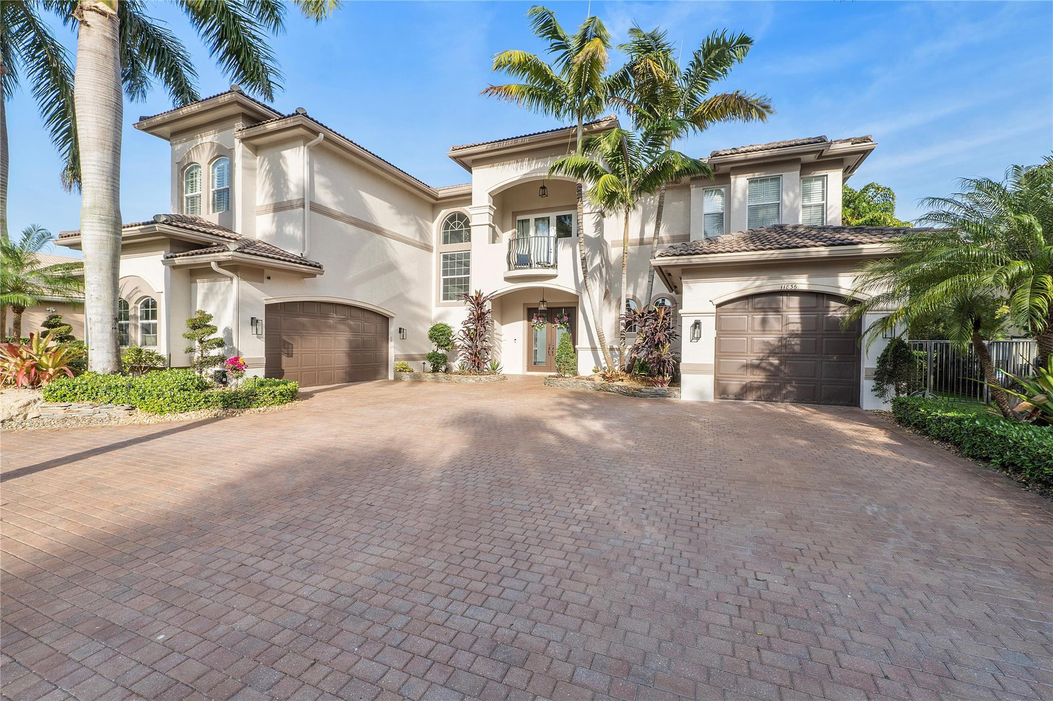 CANYON SPRINGS - Residential