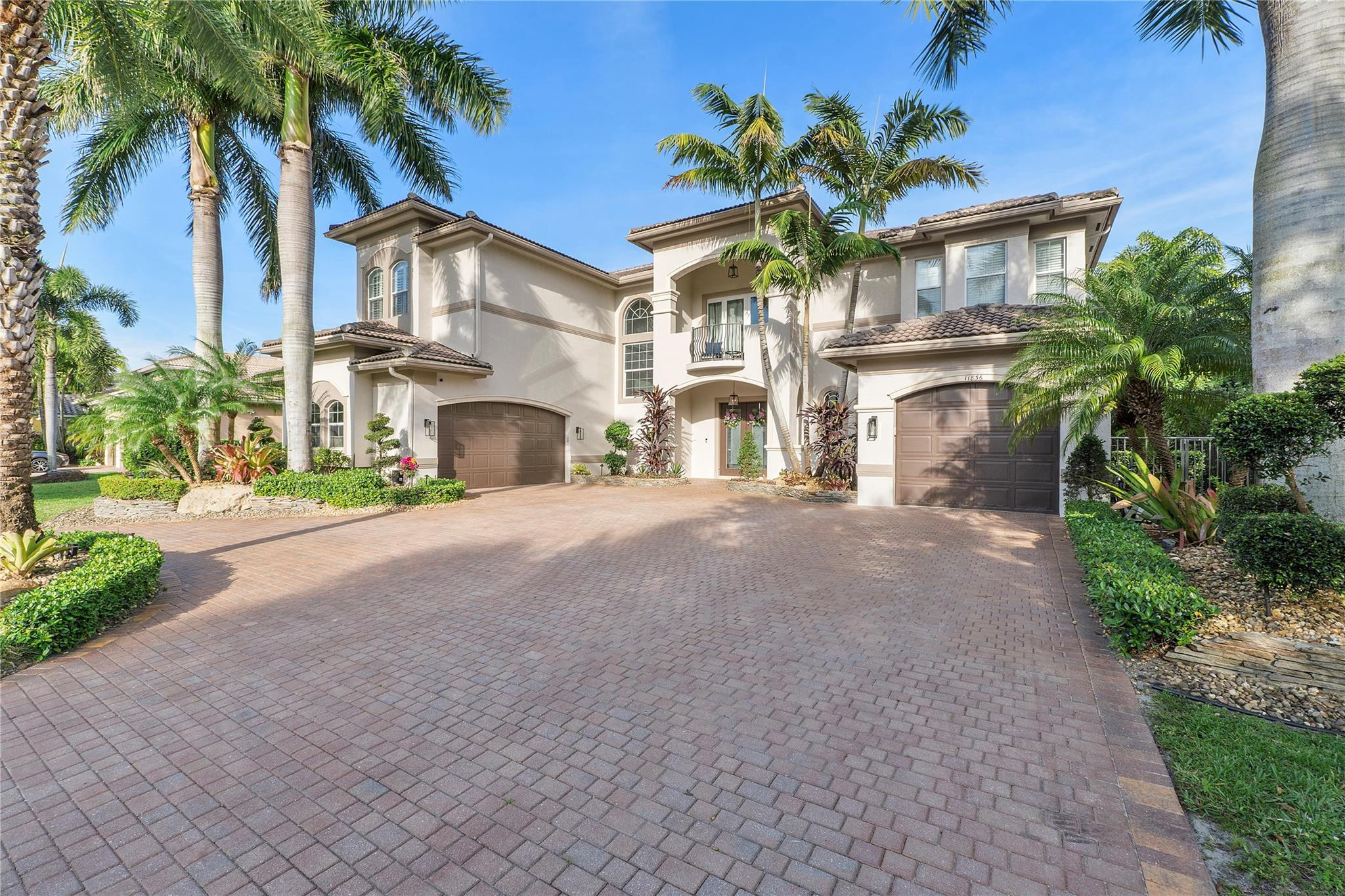 CANYON SPRINGS - Residential