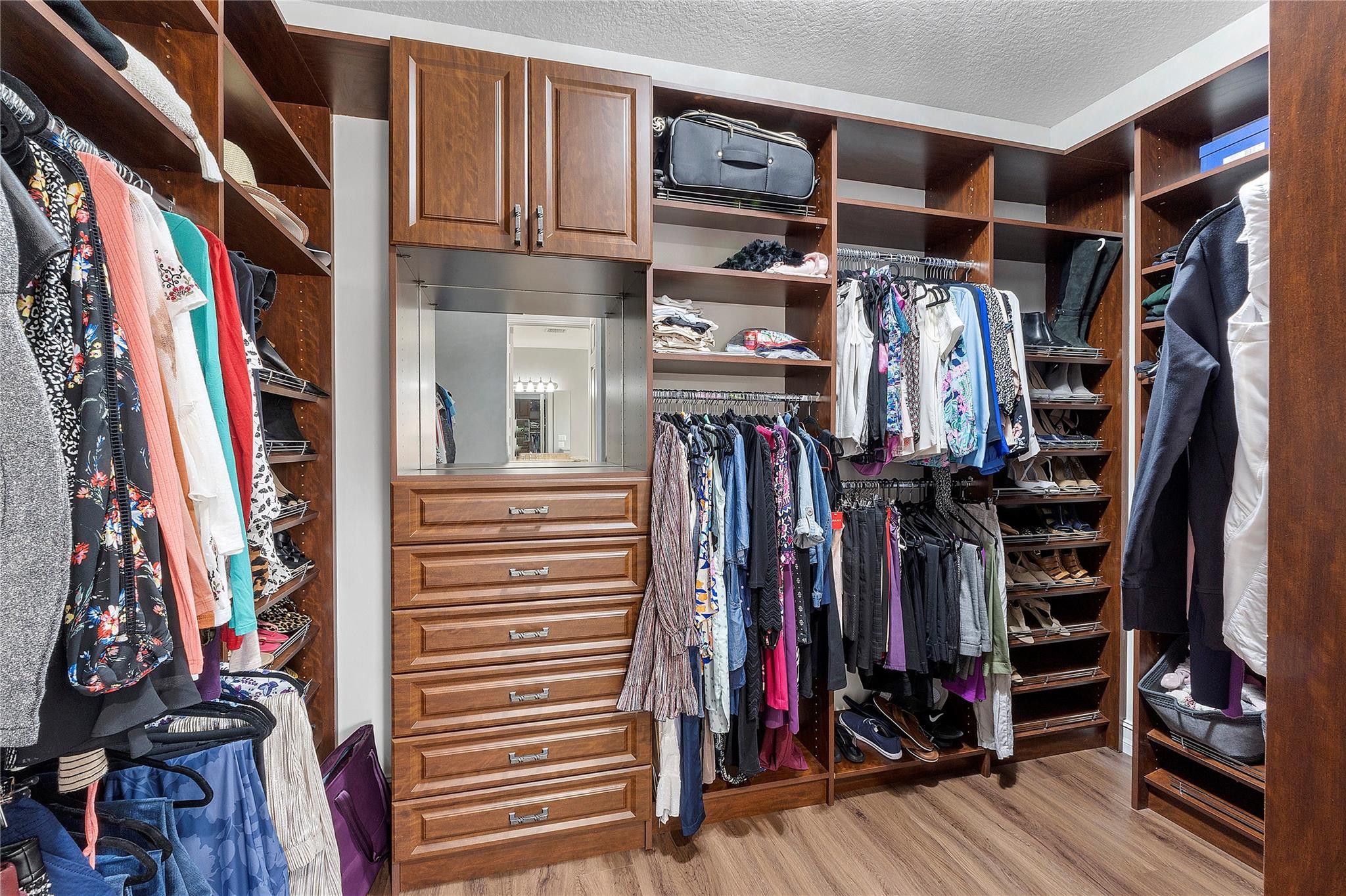 CANYON SPRINGS - Residential