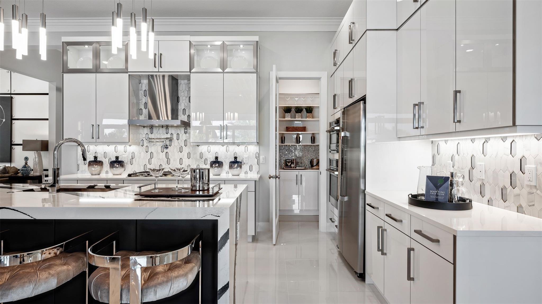 CRESSWIND PALM BEACH - Residential