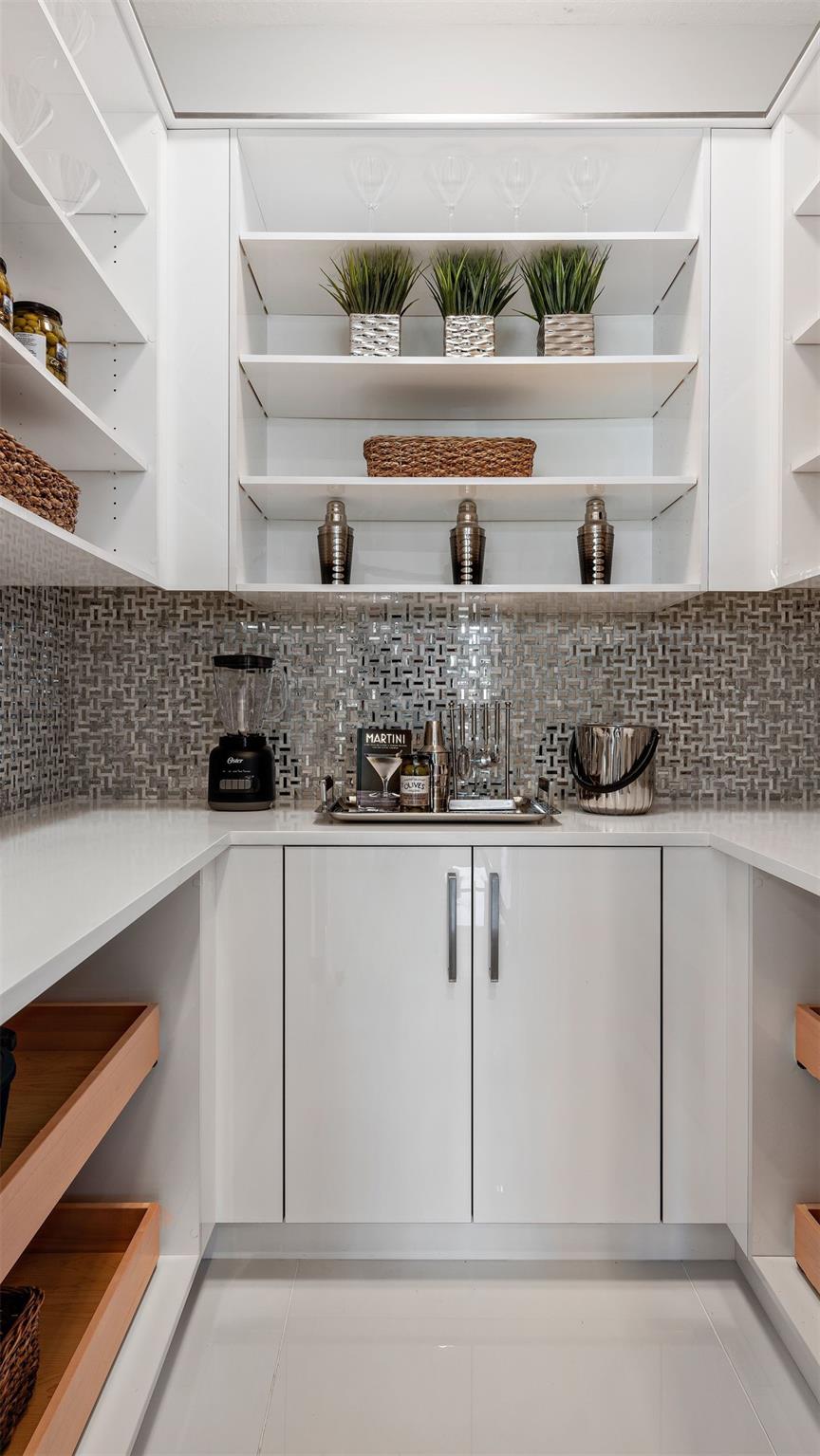 CRESSWIND PALM BEACH - Residential