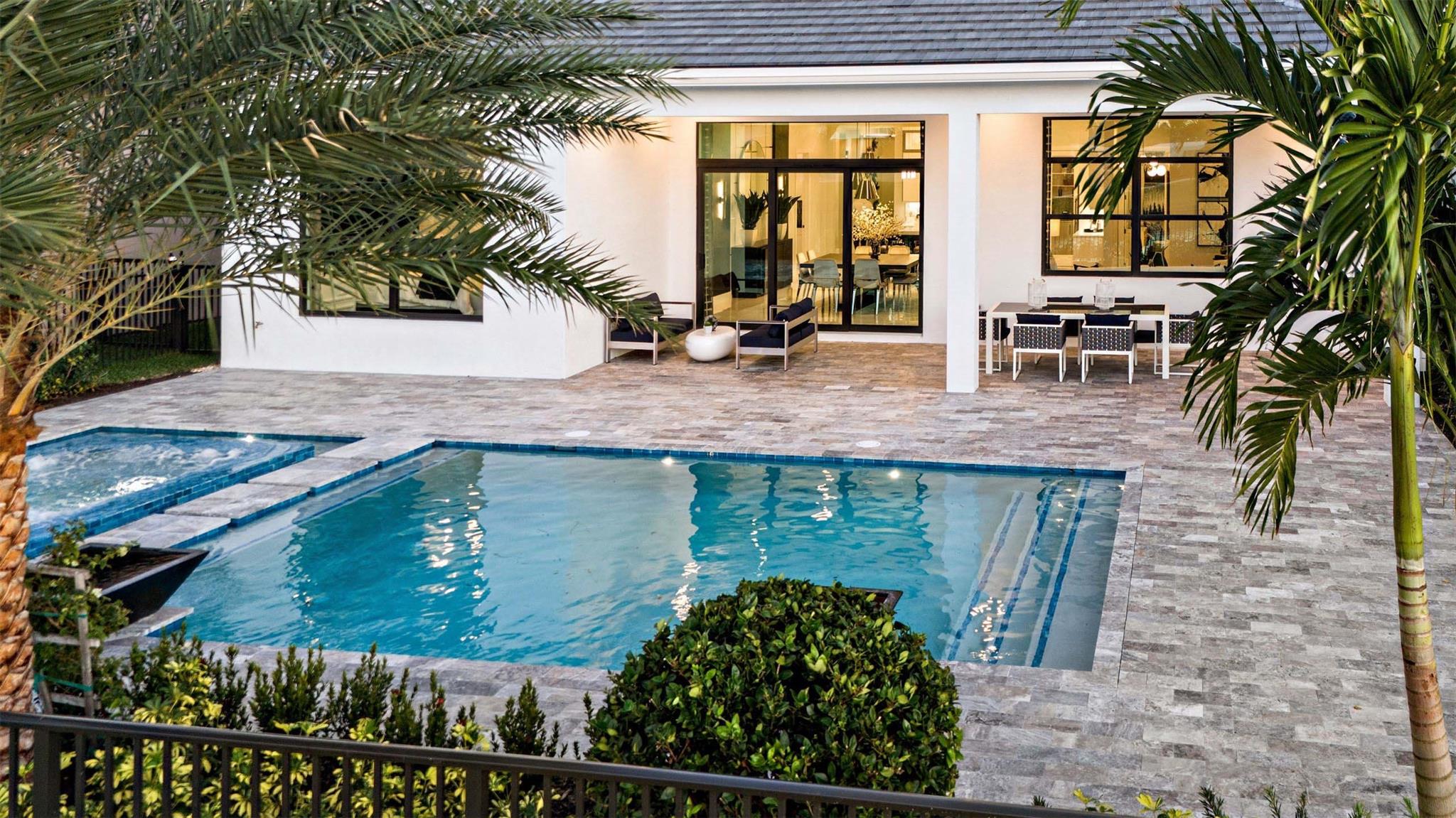 CRESSWIND PALM BEACH - Residential