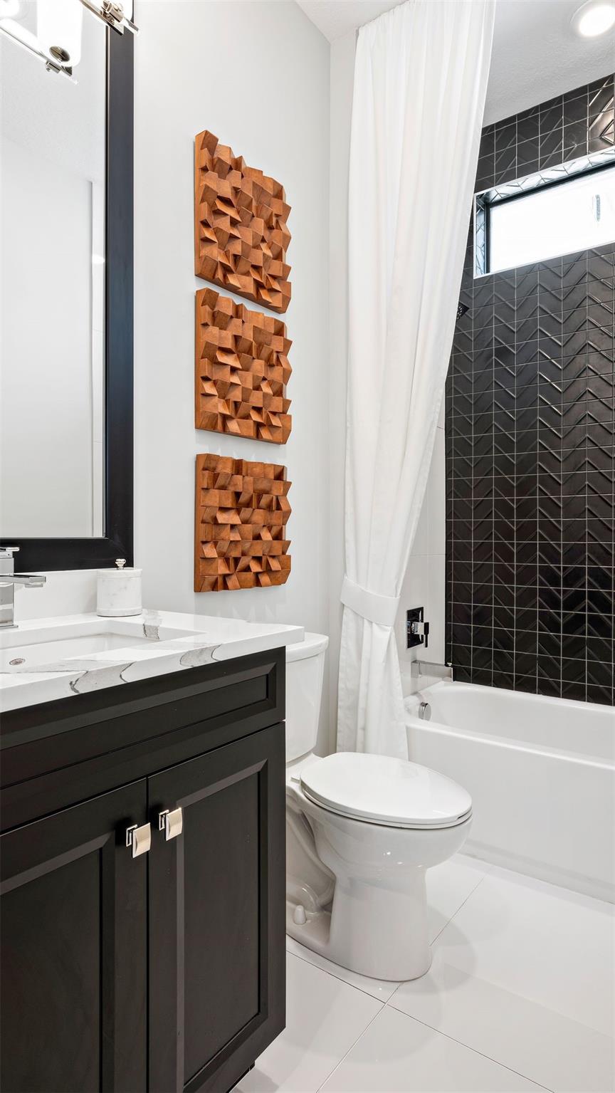 CRESSWIND PALM BEACH - Residential