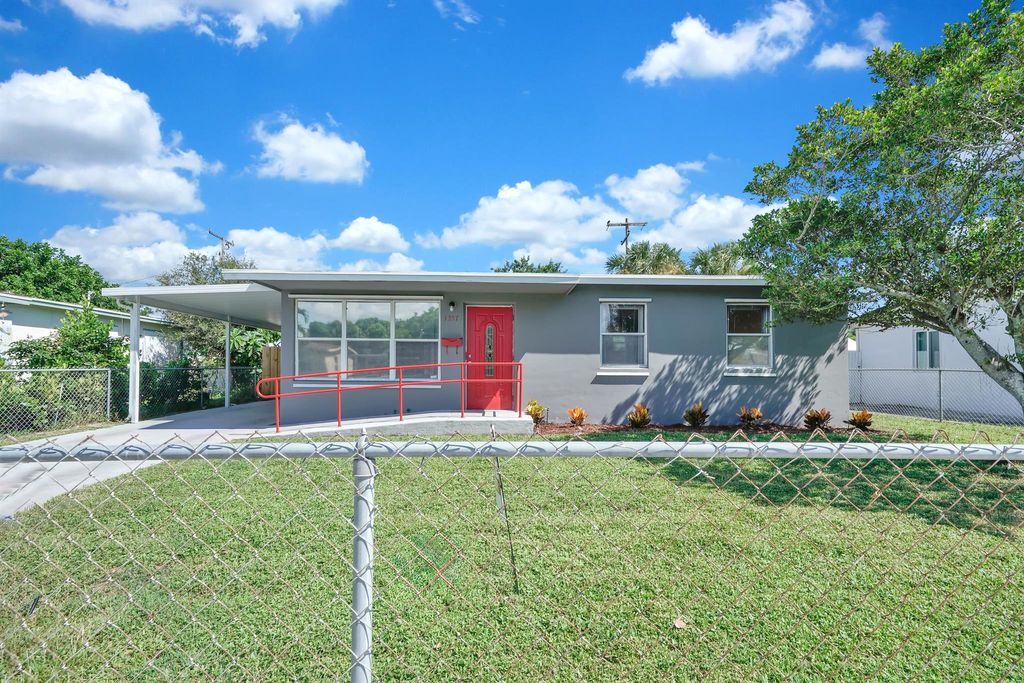 Photo of 1357 9th Street, West Palm Beach, FL 33401 (MLS # R10917171)