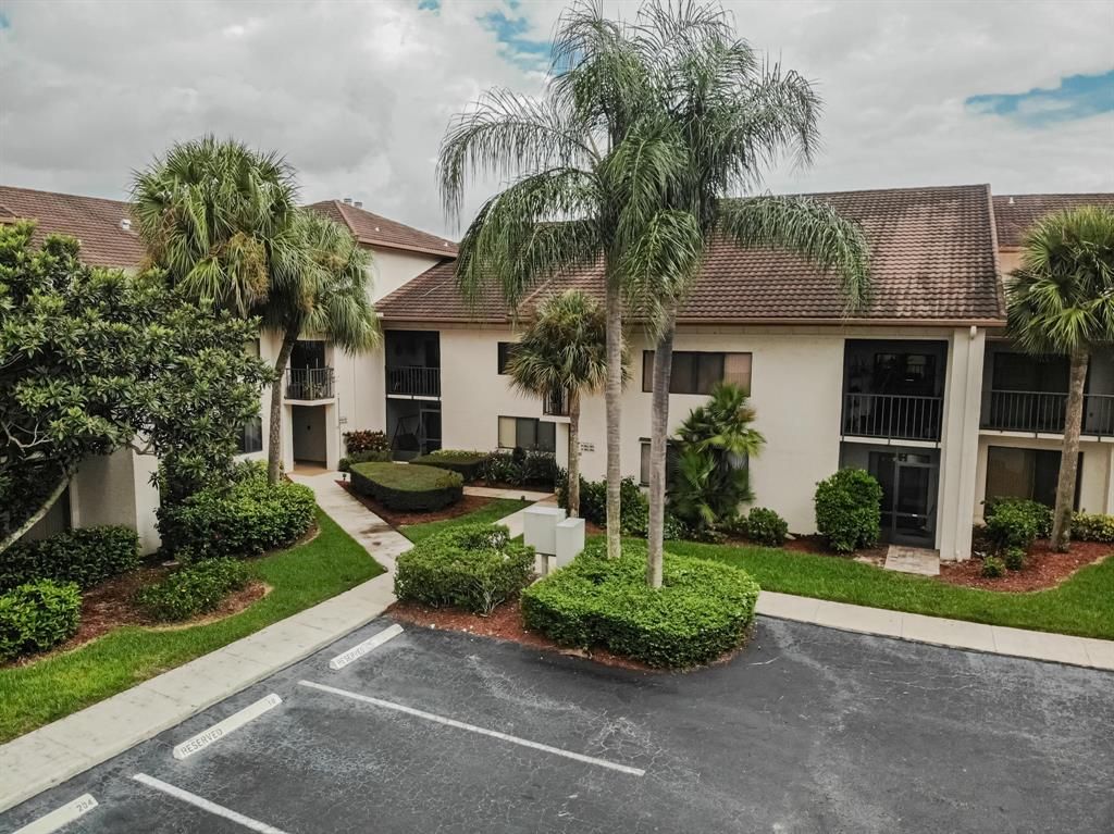 Photo of 3500 Twin Lakes Terrace #203, Fort Pierce, FL 34951 (MLS # R10663203)