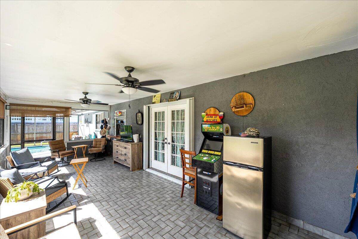 PORT ST LUCIE SECTION 10 - Residential