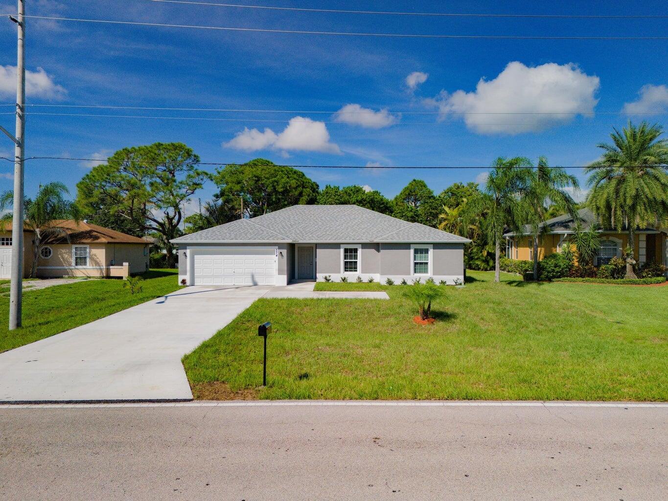 PORT ST LUCIE SECTION 25 - Residential Lease
