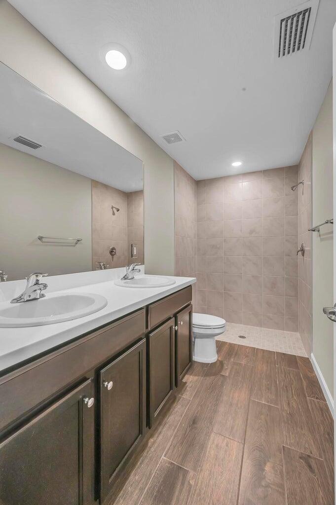 PORT ST LUCIE SECTION 25 - Residential Lease