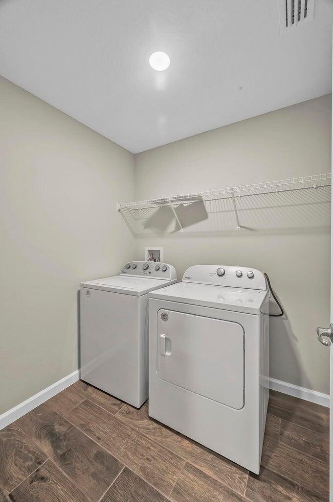 PORT ST LUCIE SECTION 25 - Residential Lease