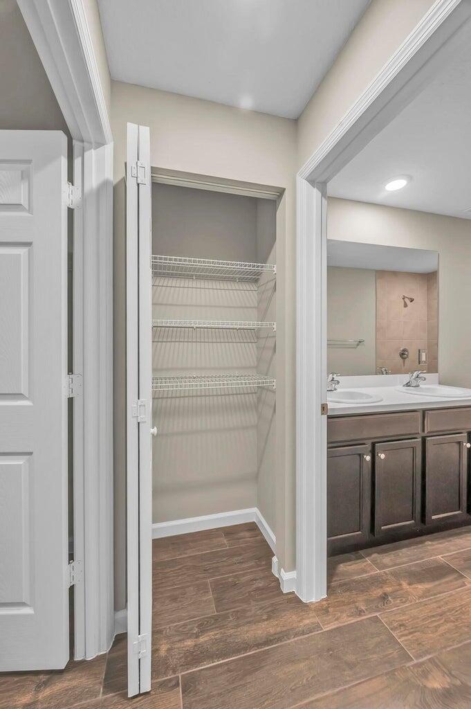 PORT ST LUCIE SECTION 25 - Residential Lease