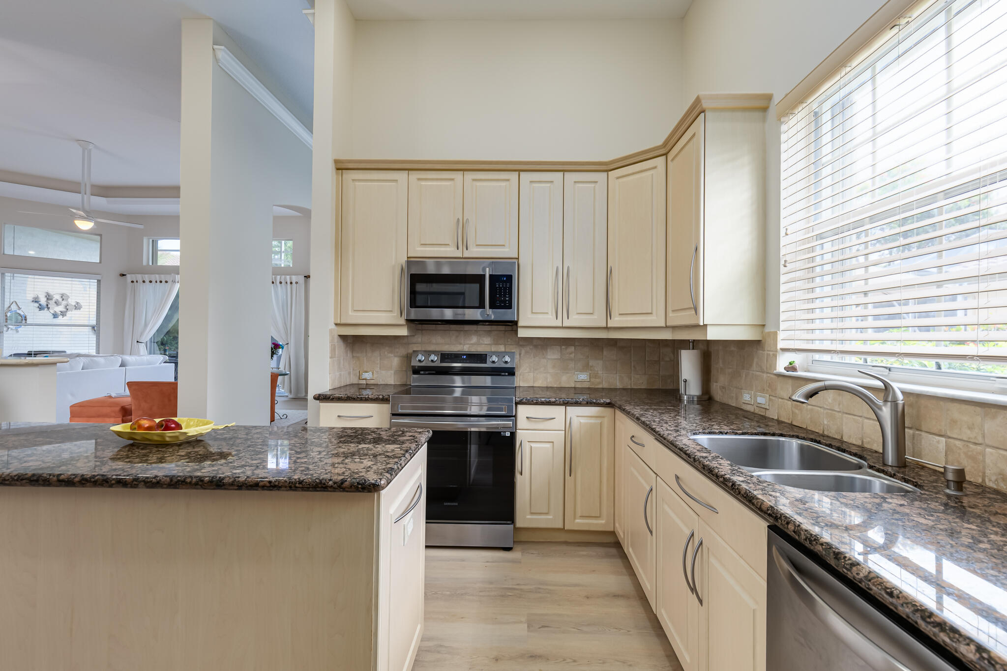 TUSCANY PAR E - Residential