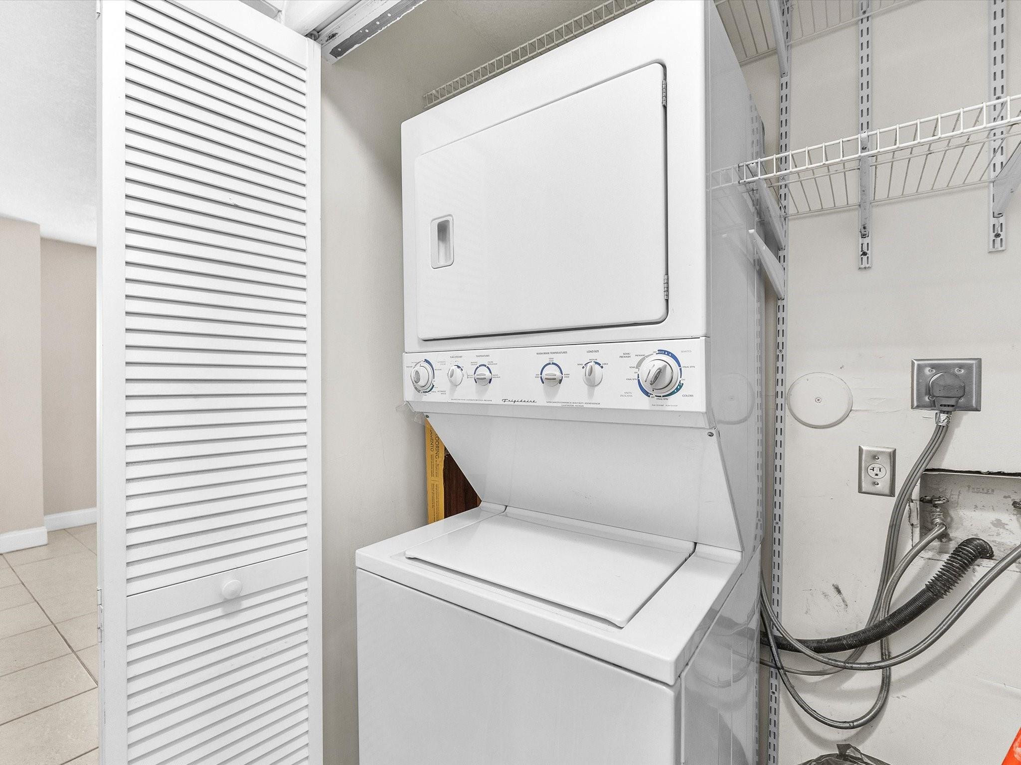 Country Park Condo - Residential Lease