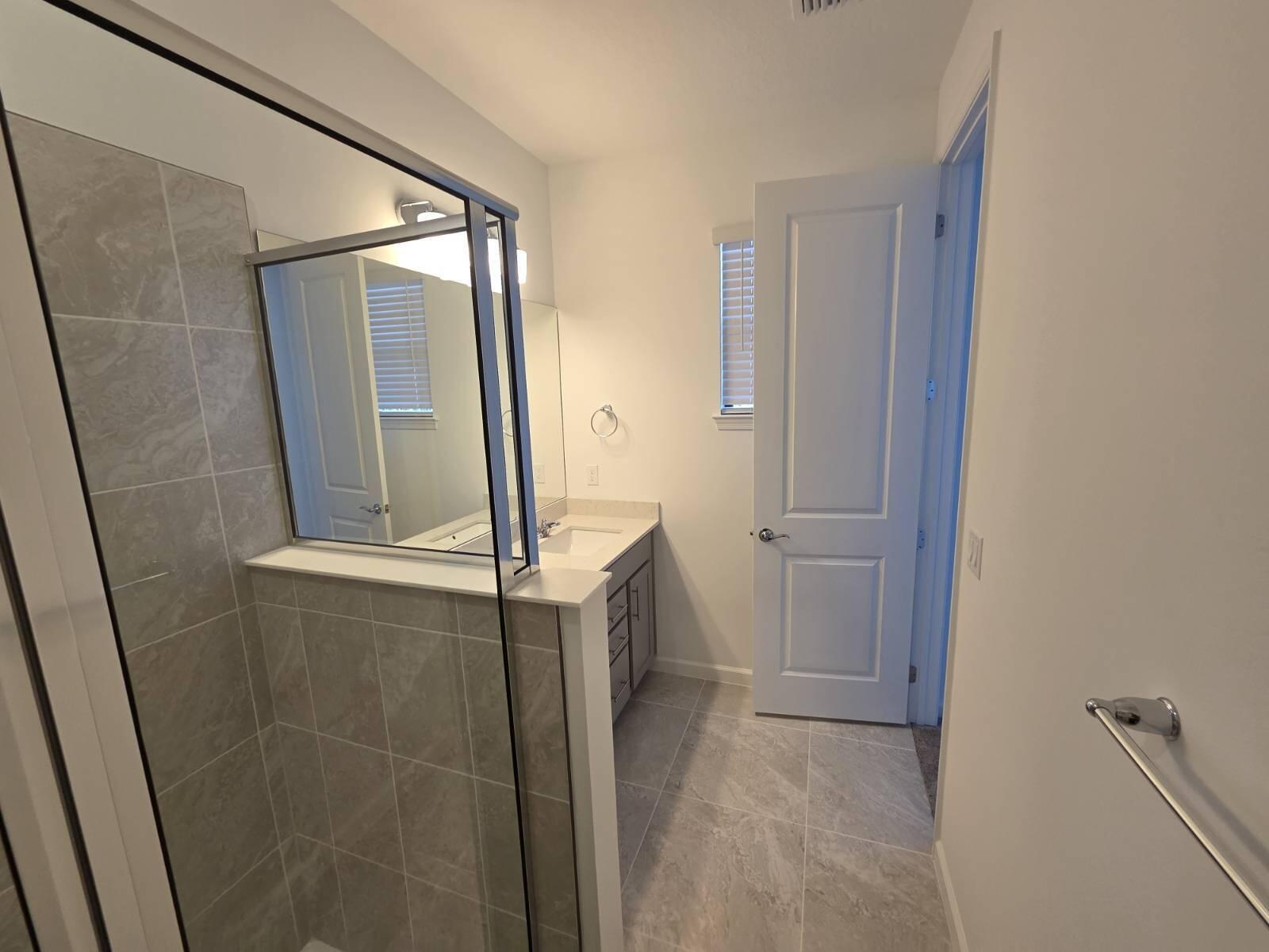 95 RIVERSIDE PUD PHASE IV (CAMELLIA) - Residential Lease