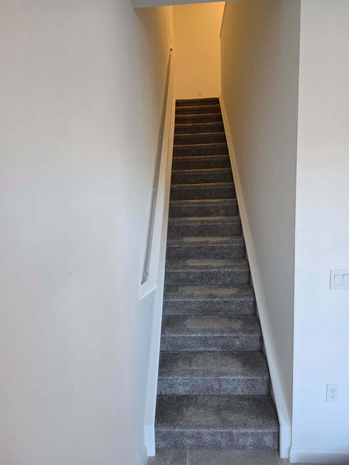 95 RIVERSIDE PUD PHASE IV (CAMELLIA) - Residential Lease