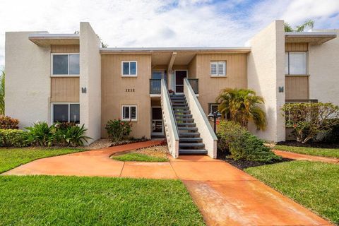 1212 NE 14th Court M3 Jensen Beach FL 34957