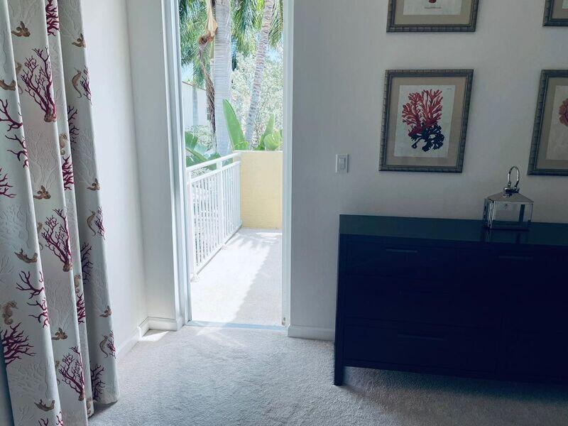 BLUE LAKE TOWNHOMES - Residential Lease