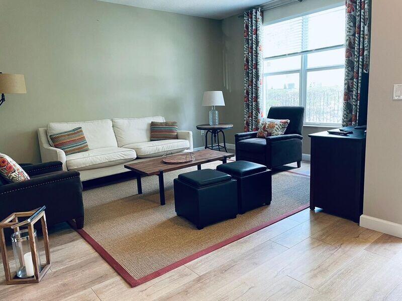 BLUE LAKE TOWNHOMES - Residential Lease