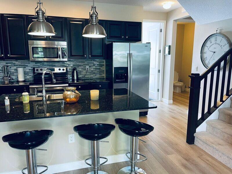 BLUE LAKE TOWNHOMES - Residential Lease